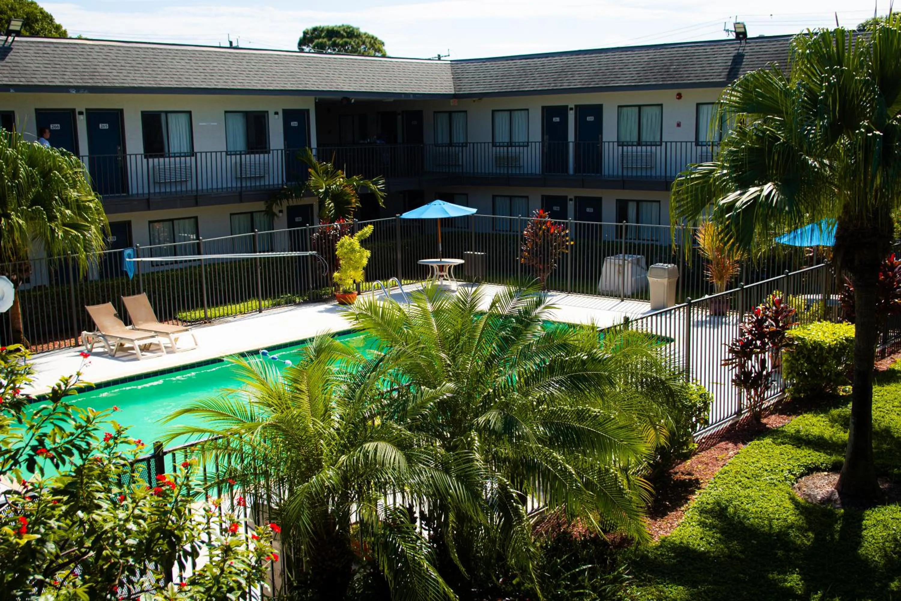Property building in Motel 6-Lantana West Palm Beach, FL
