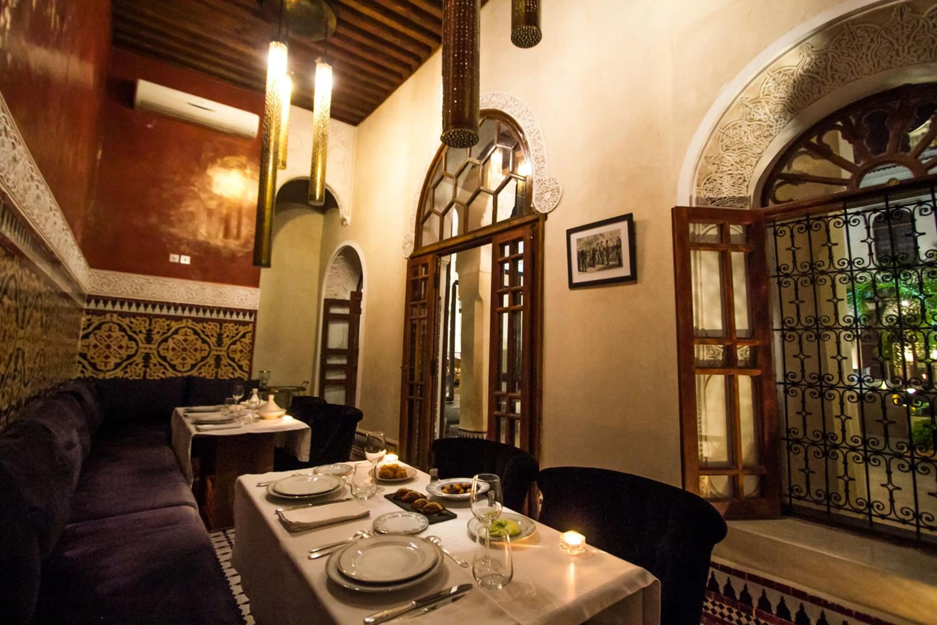 Restaurant/places to eat in Riad Mayfez Suites & Spa
