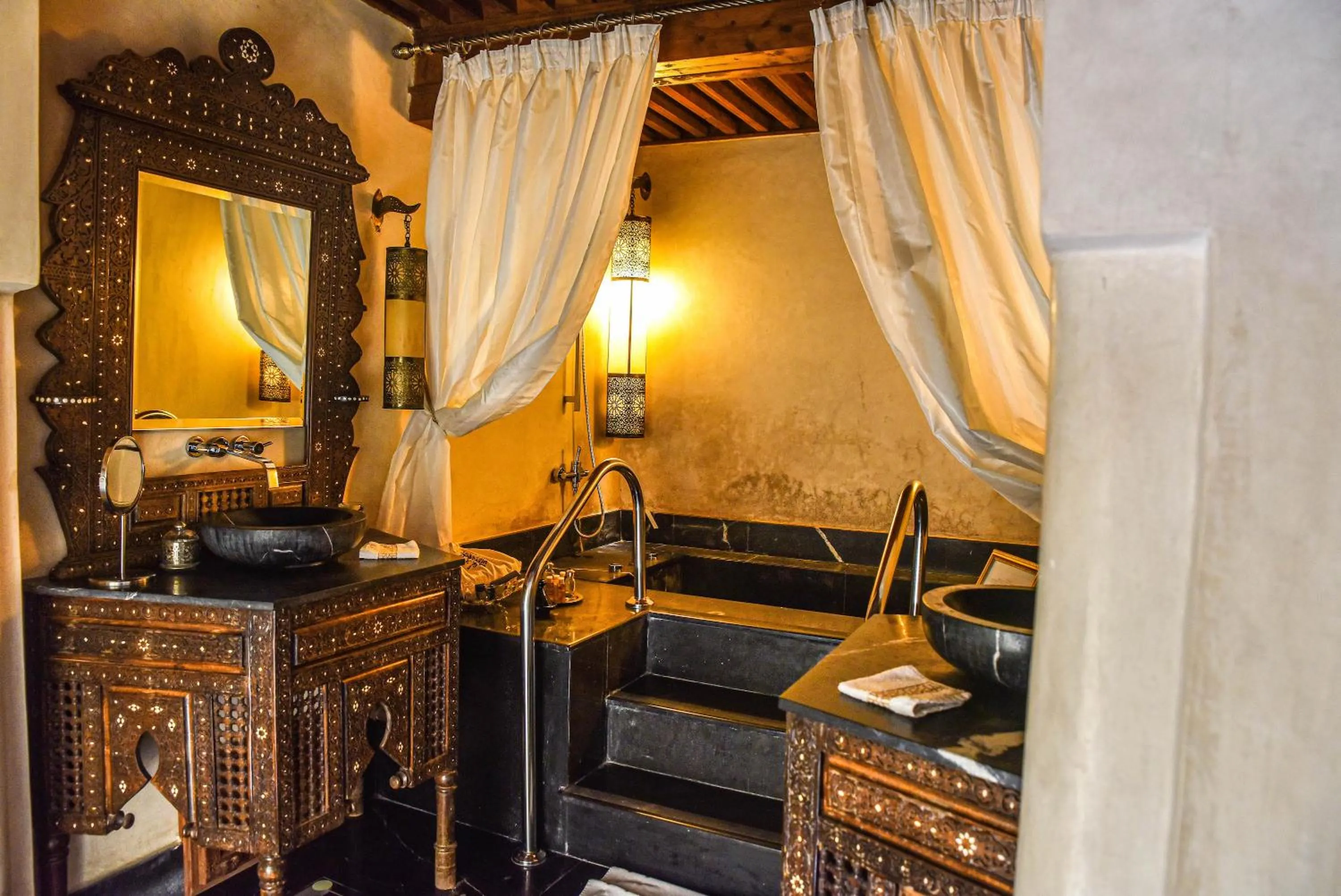 Bathroom in Riad Mayfez Suites & Spa