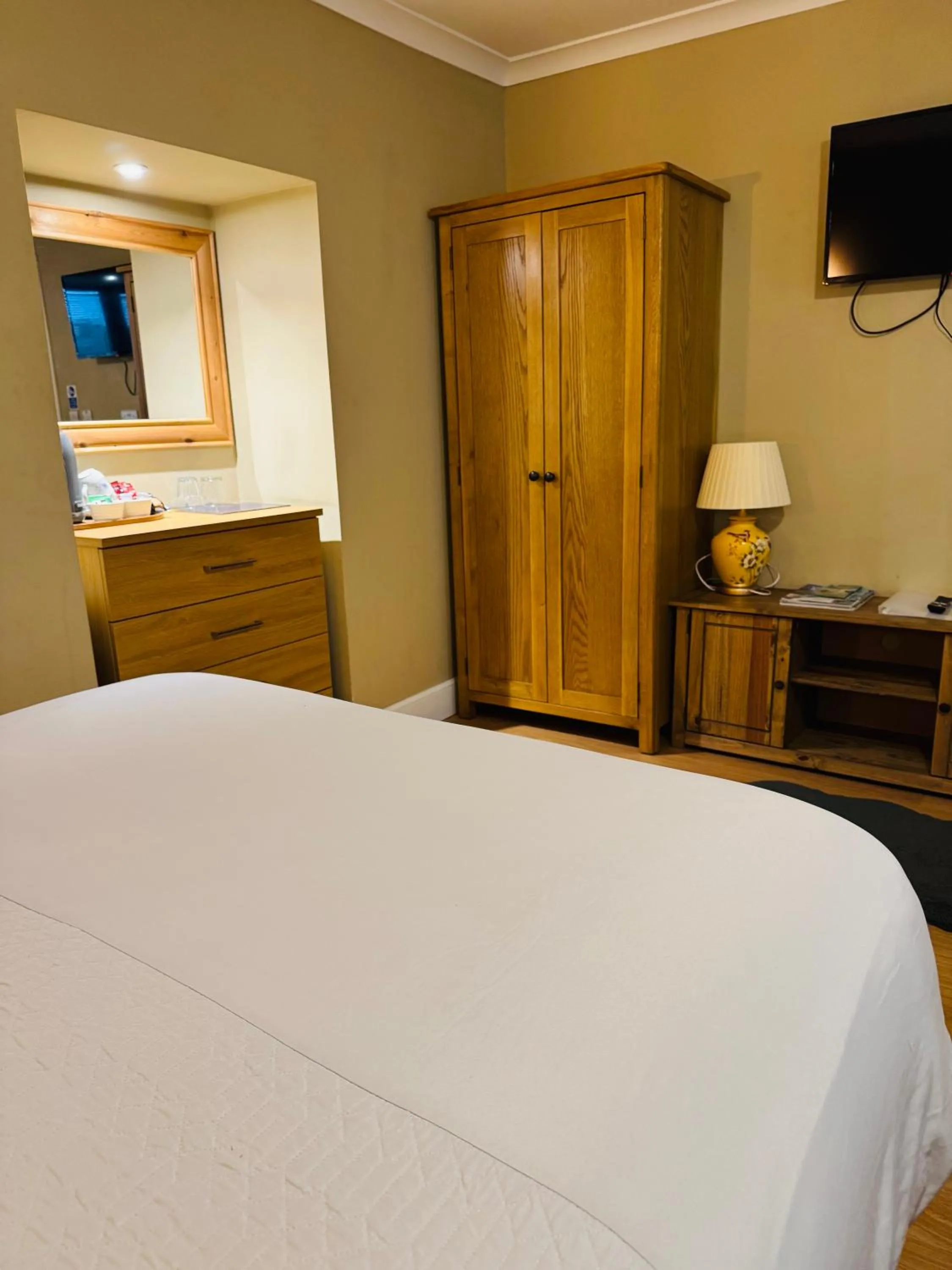 Bed in The Milton Accommodation