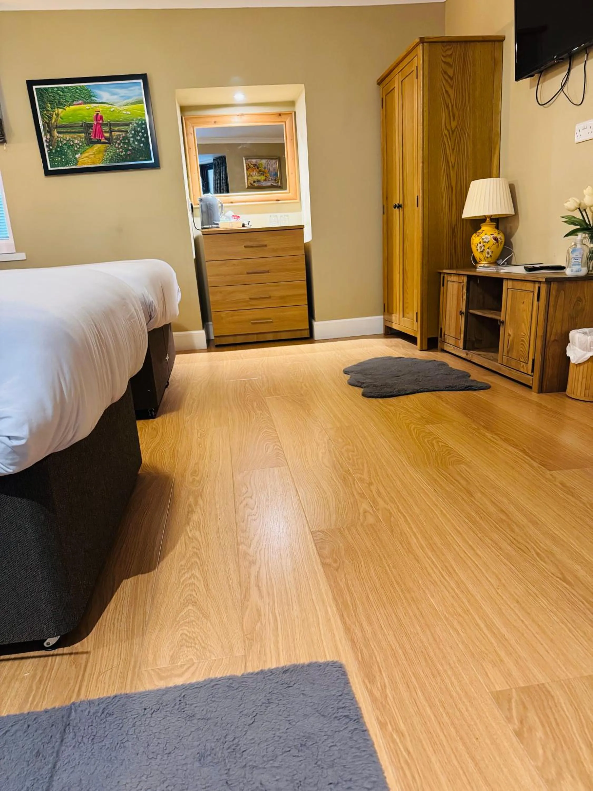 Bed in The Milton Accommodation