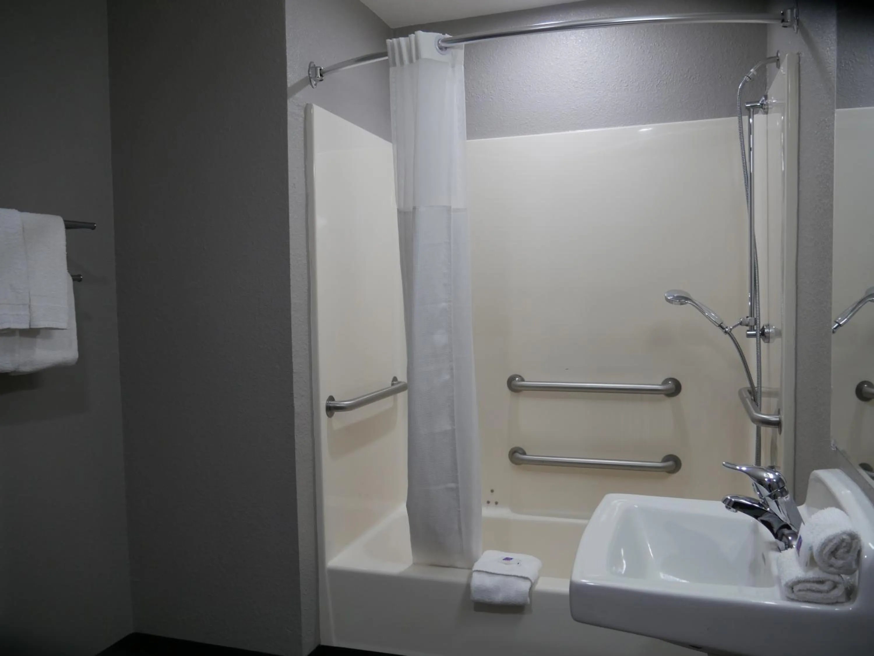 Bathroom in Motel 6-Tacoma, WA - South