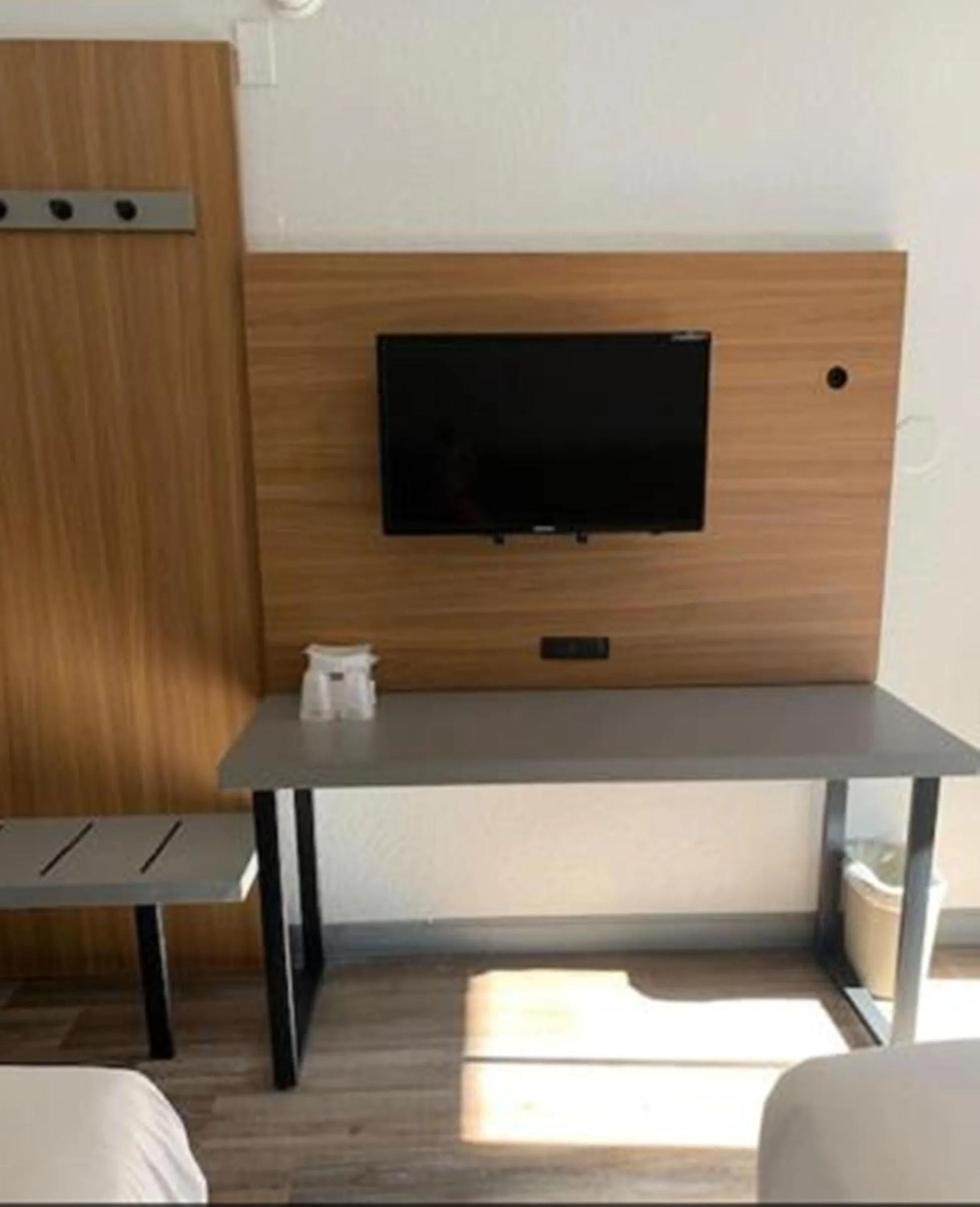 TV and multimedia in Motel 6-Santa Ana, CA