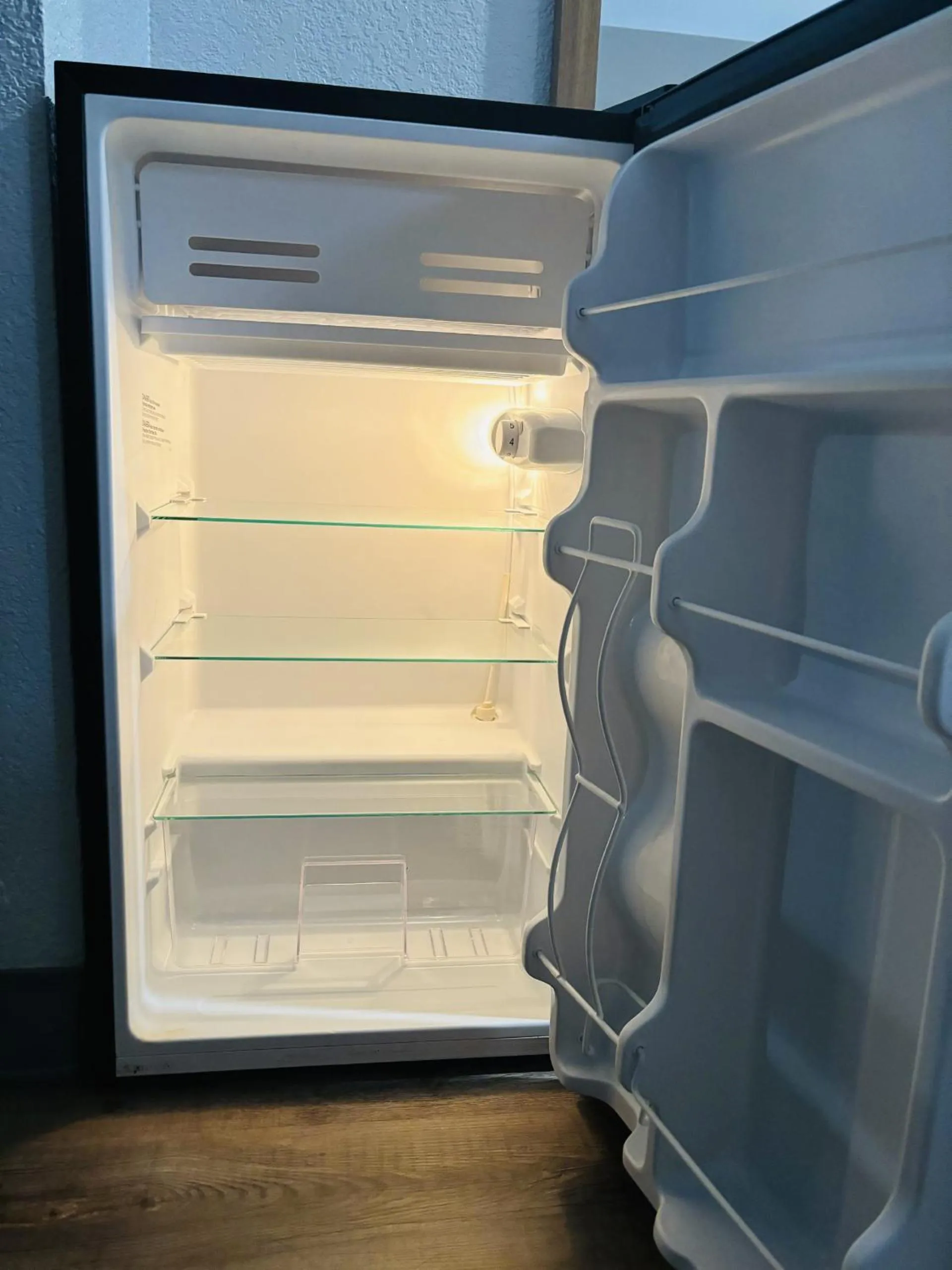 oven in Motel 6-Santa Ana, CA