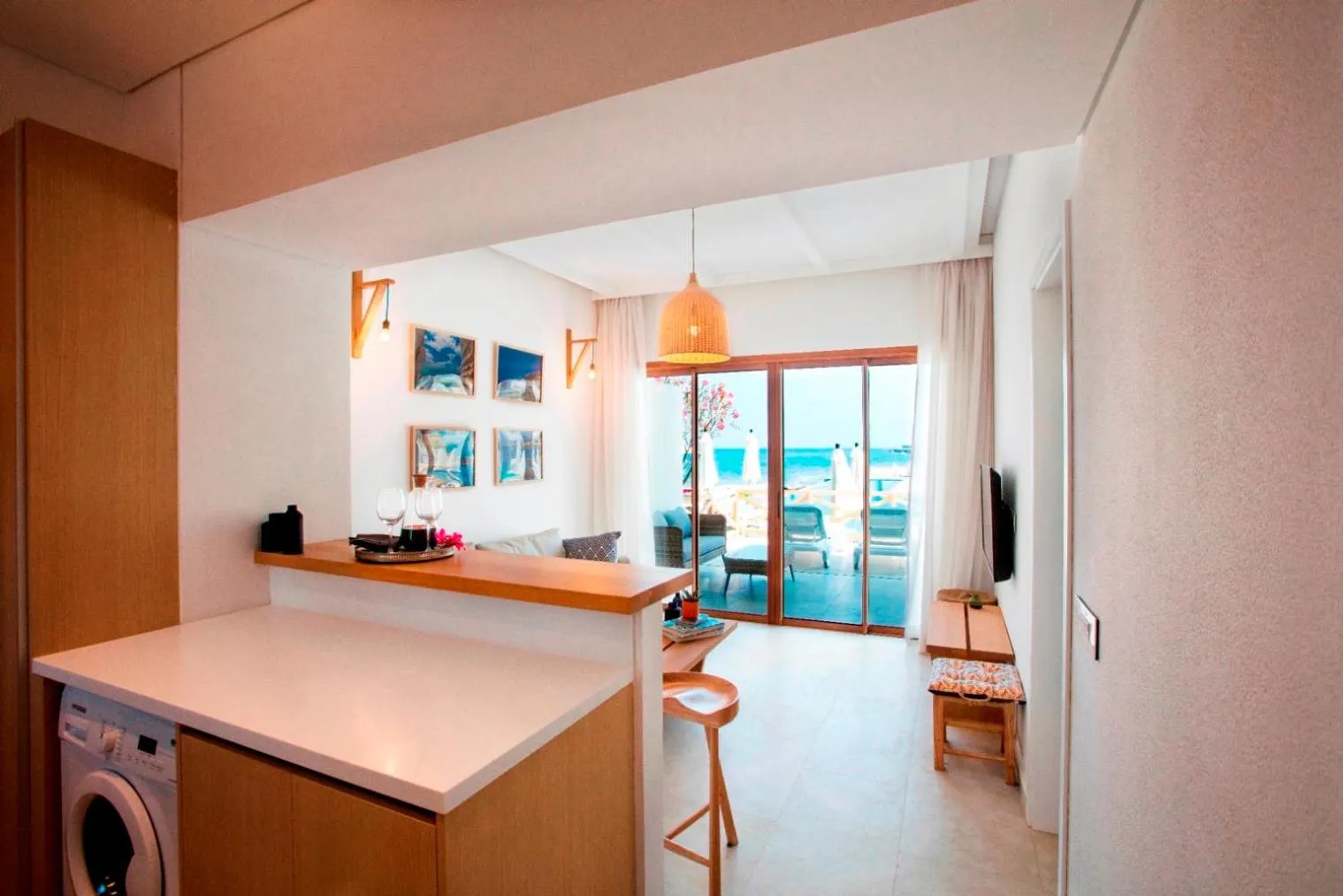 Kitchen or kitchenette in La Siesta Hotel & Beach Resort