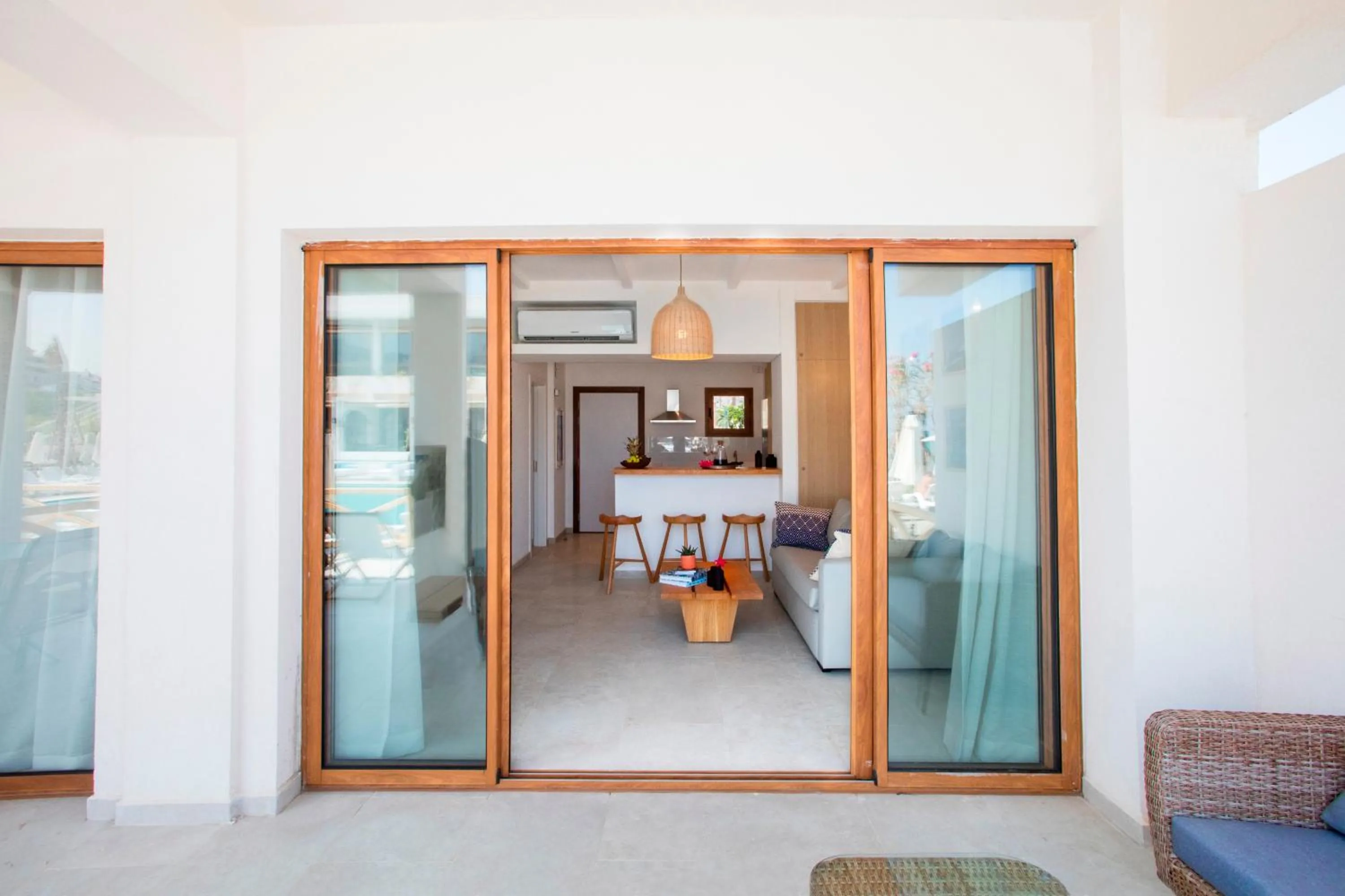 Living room in La Siesta Hotel & Beach Resort