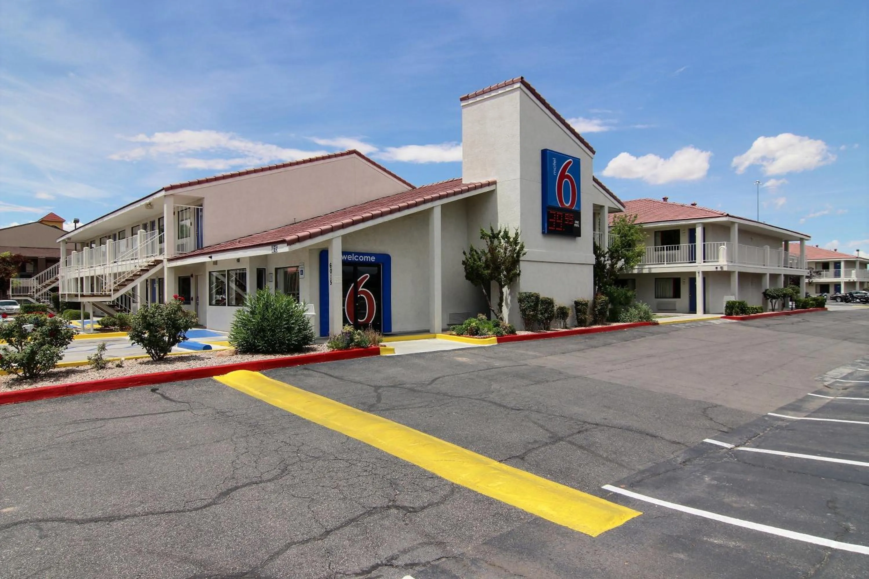 Property building in Motel 6-Albuquerque, NM - Coors Road