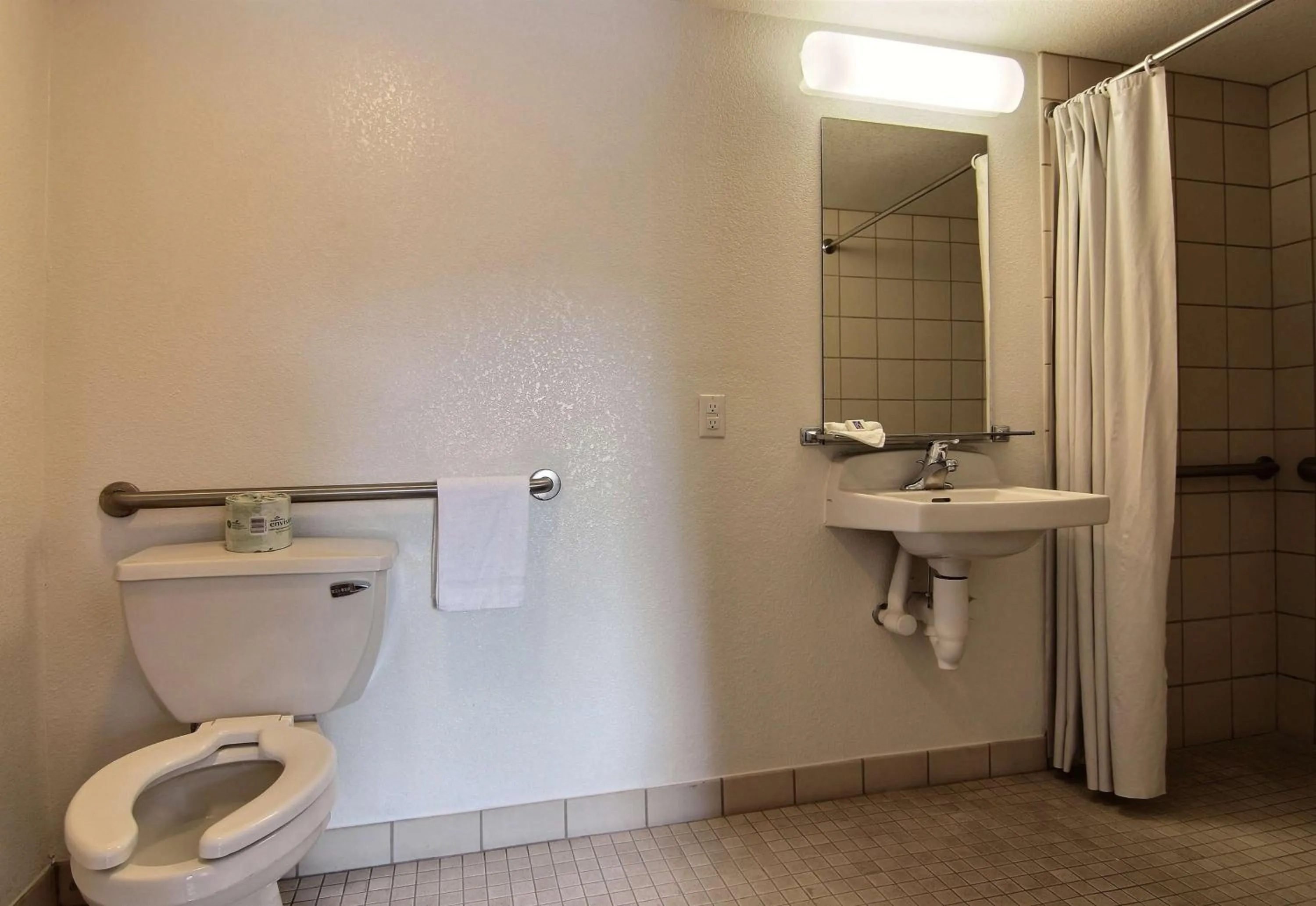 Shower in Motel 6-Albuquerque, NM - Coors Road