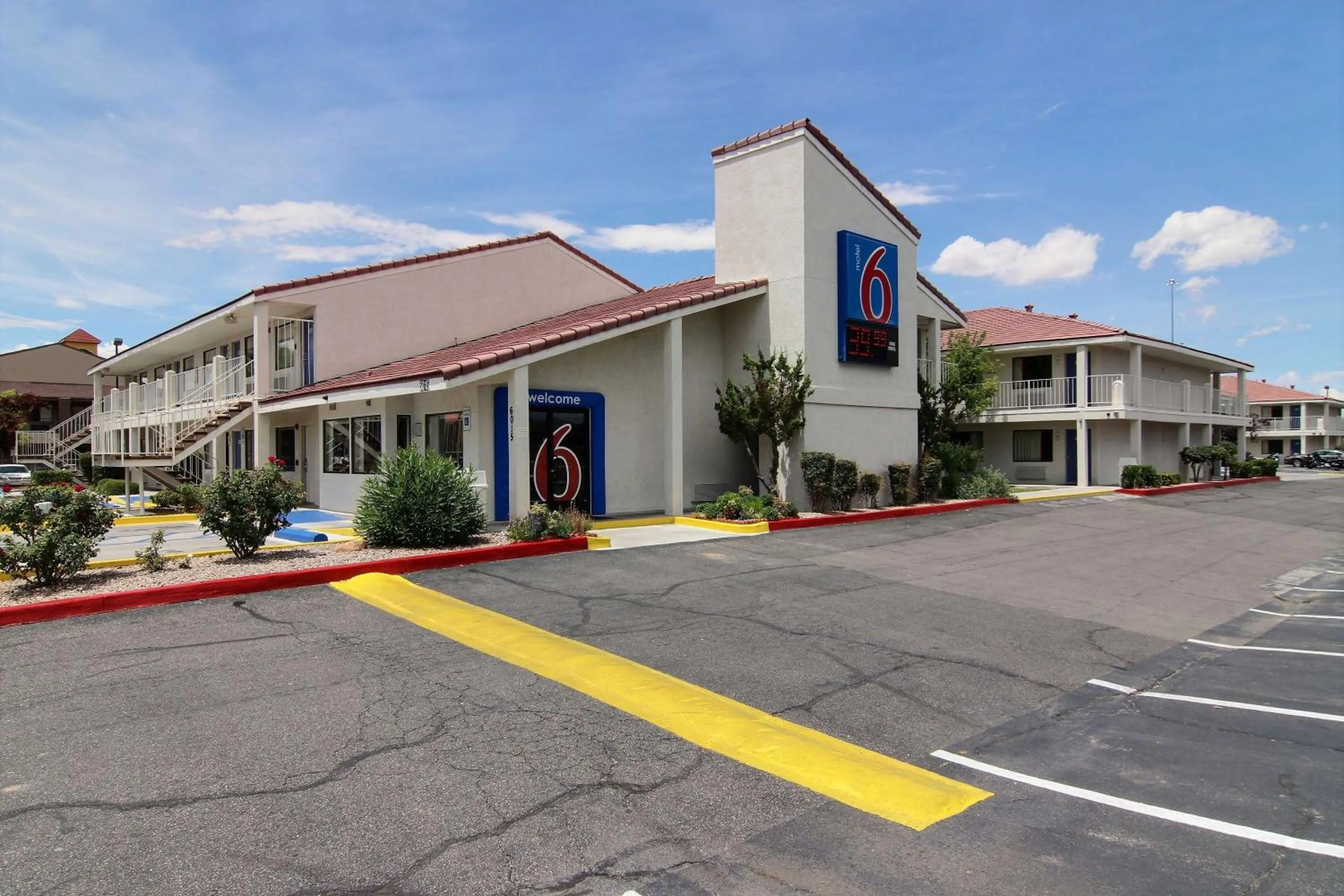 Property building in Motel 6-Albuquerque, NM - Coors Road