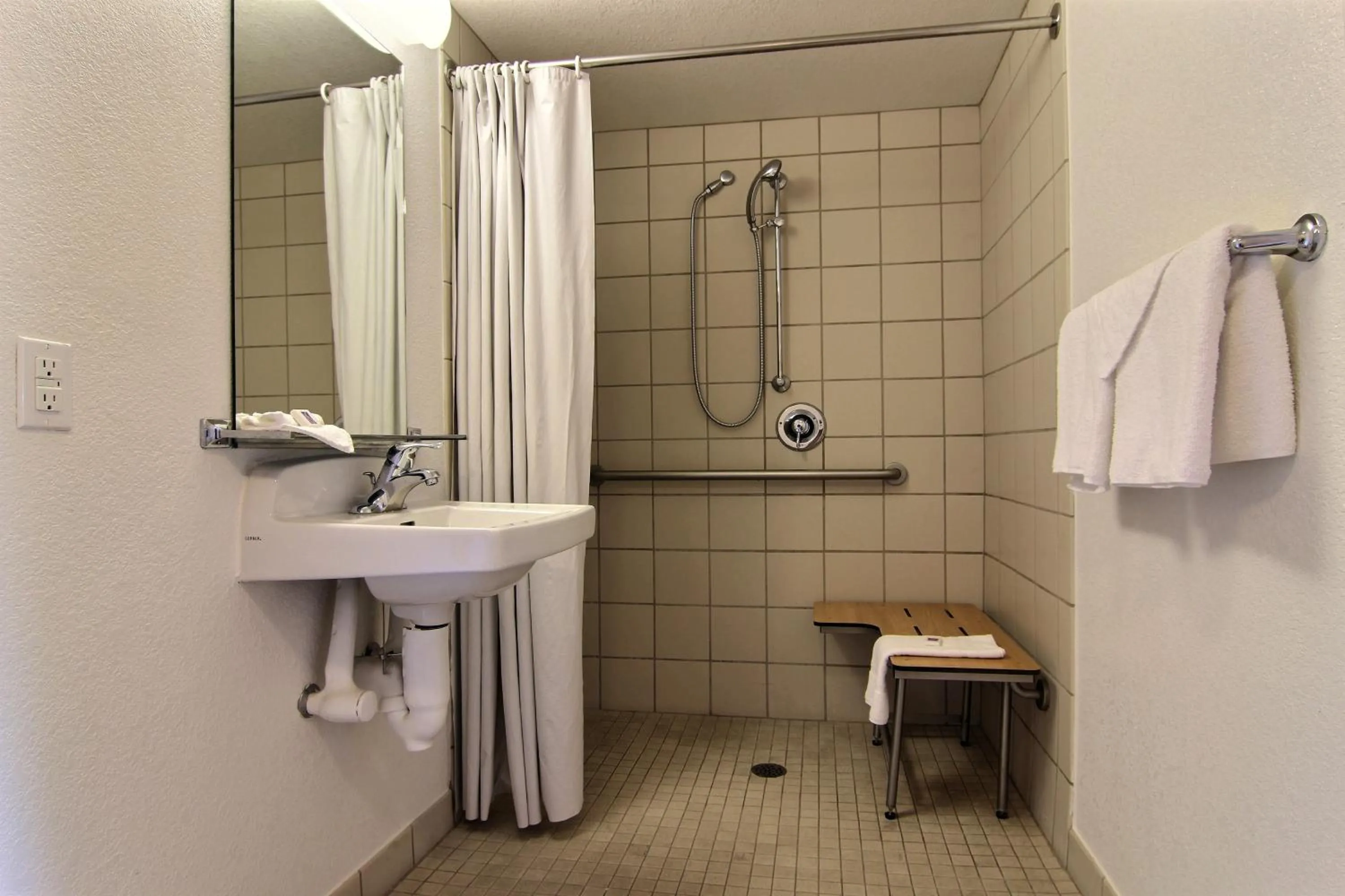 Shower in Motel 6-Albuquerque, NM - Coors Road