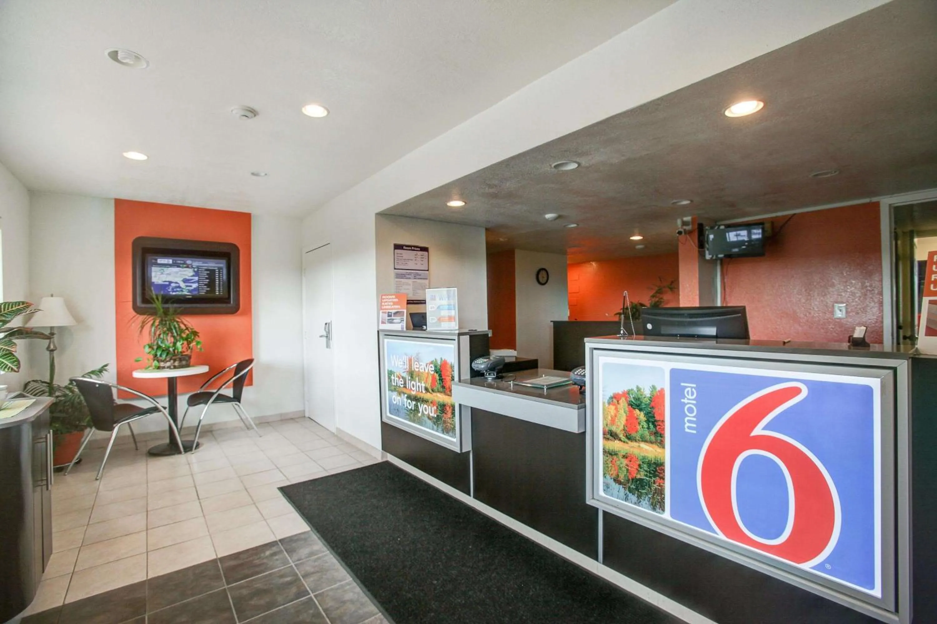 Lobby or reception in Motel 6-Elkton, MD
