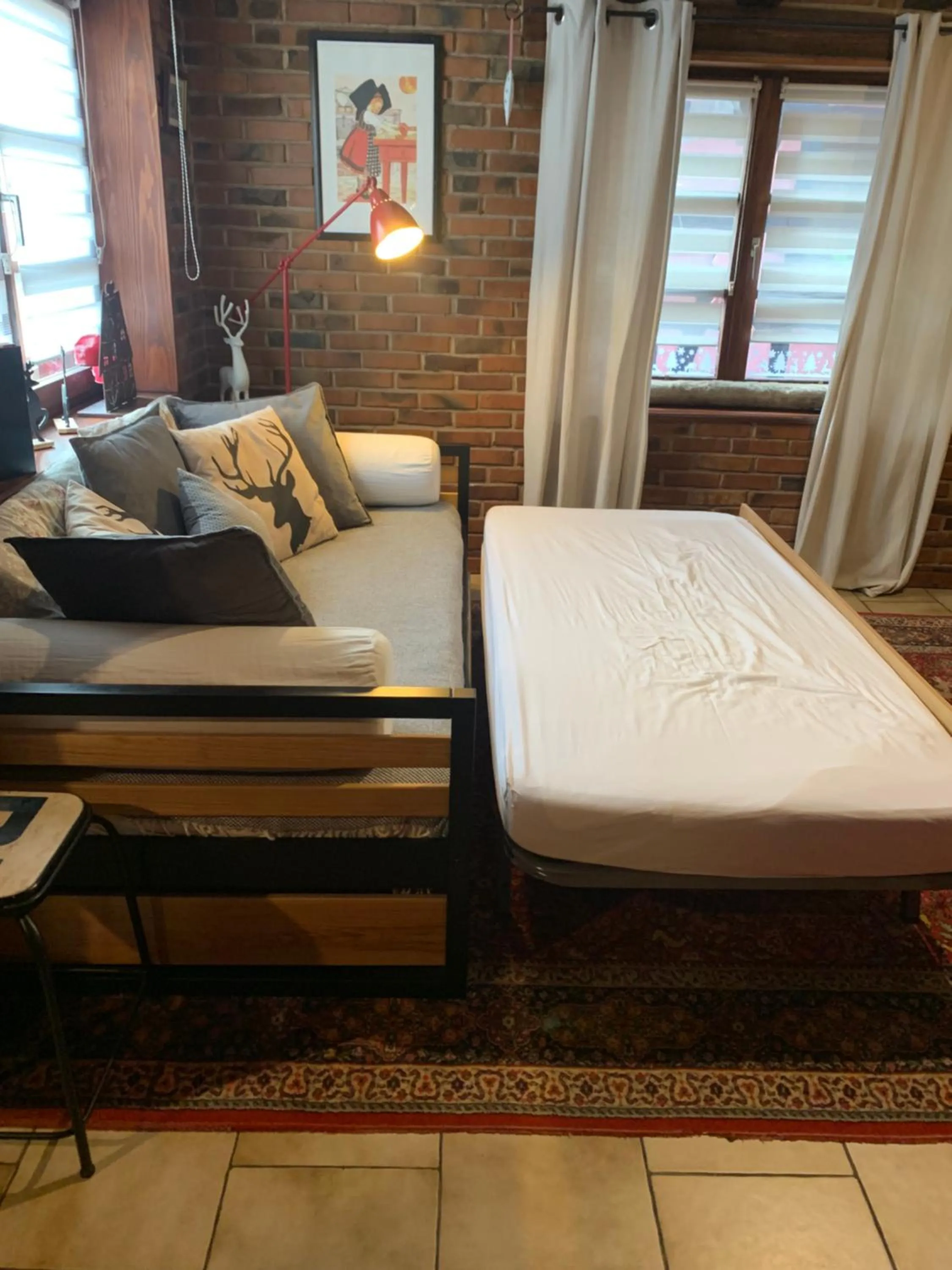 Appartement de caractère au calme 15 mins quartier historique, Gîte du Merlenchanteur