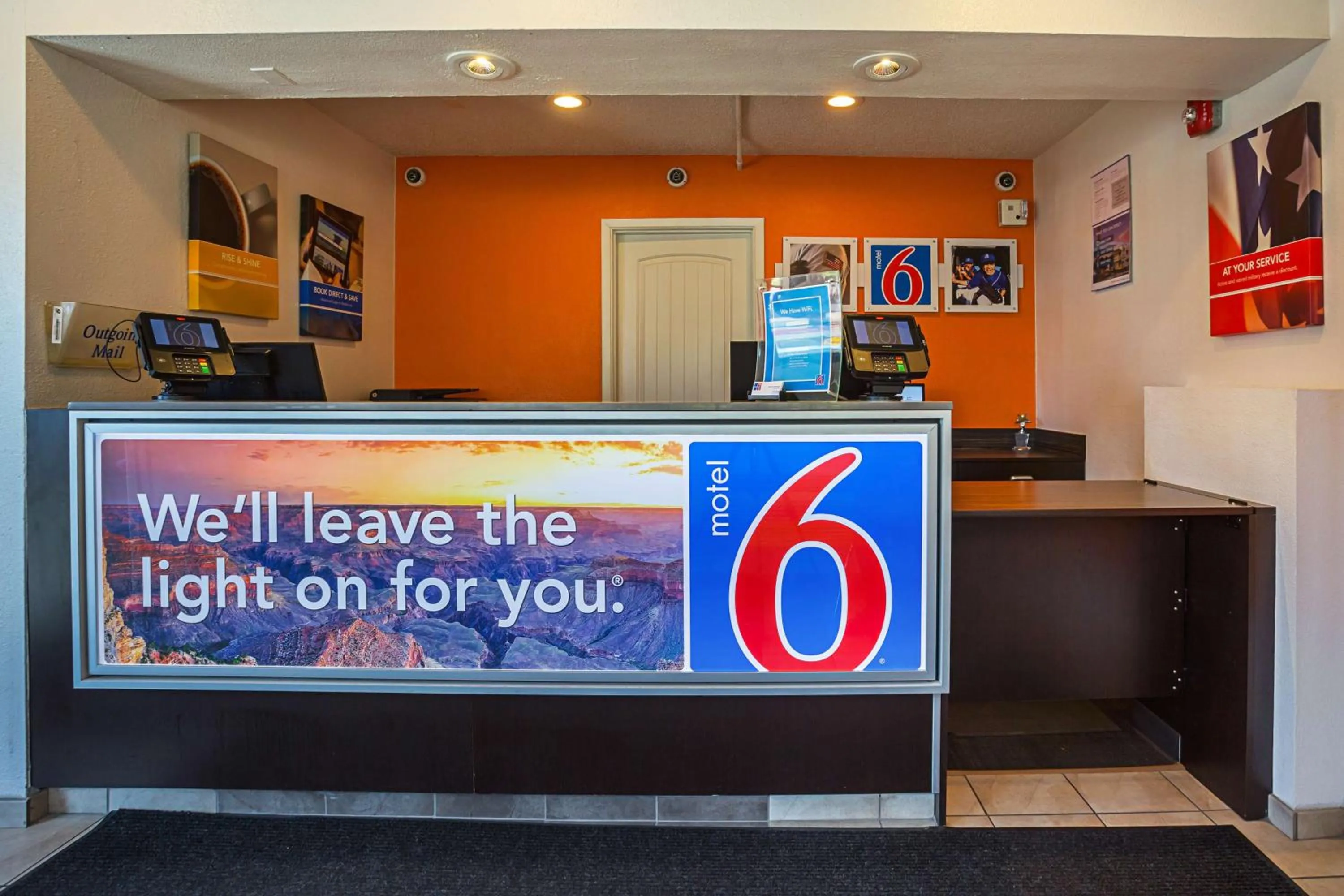 Property logo or sign in Motel 6-Yuma, AZ - East