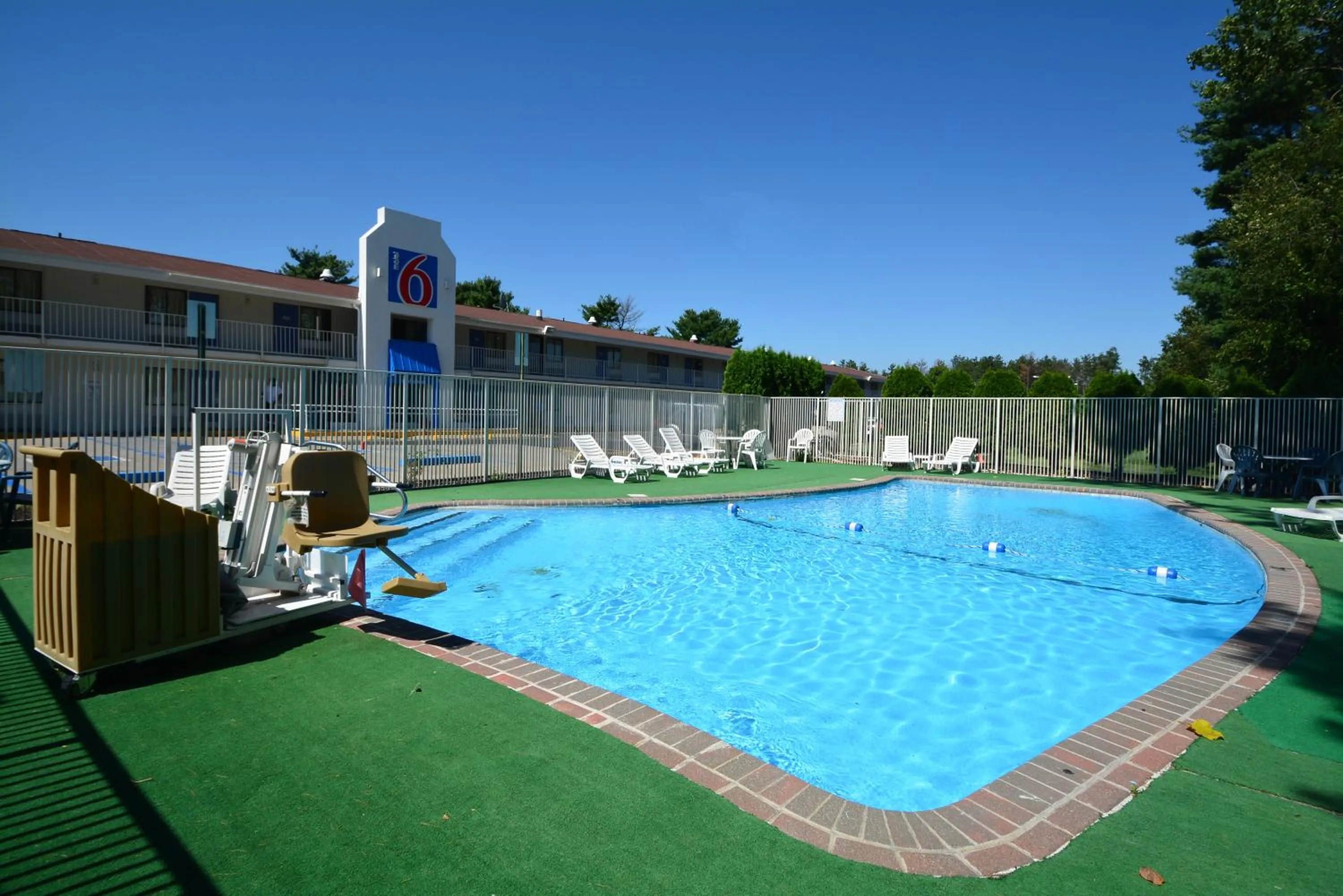 Swimming pool in Motel 6-Chicopee, MA - Springfield