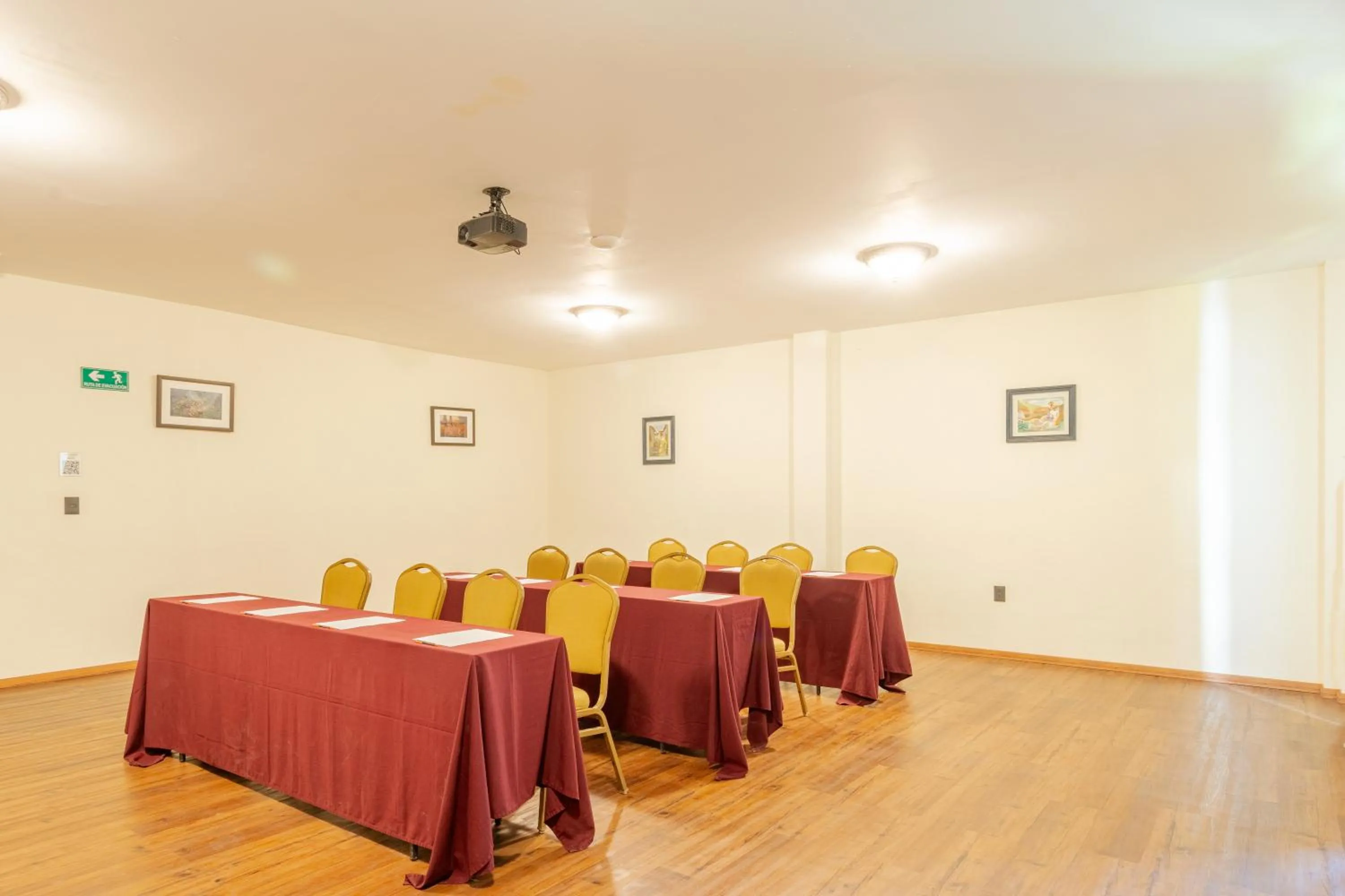 Meeting/conference room in Hotel Casa Primavera Boutique & Spa