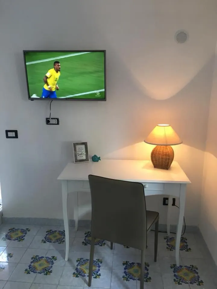 TV and multimedia in B&B Mediterraneo