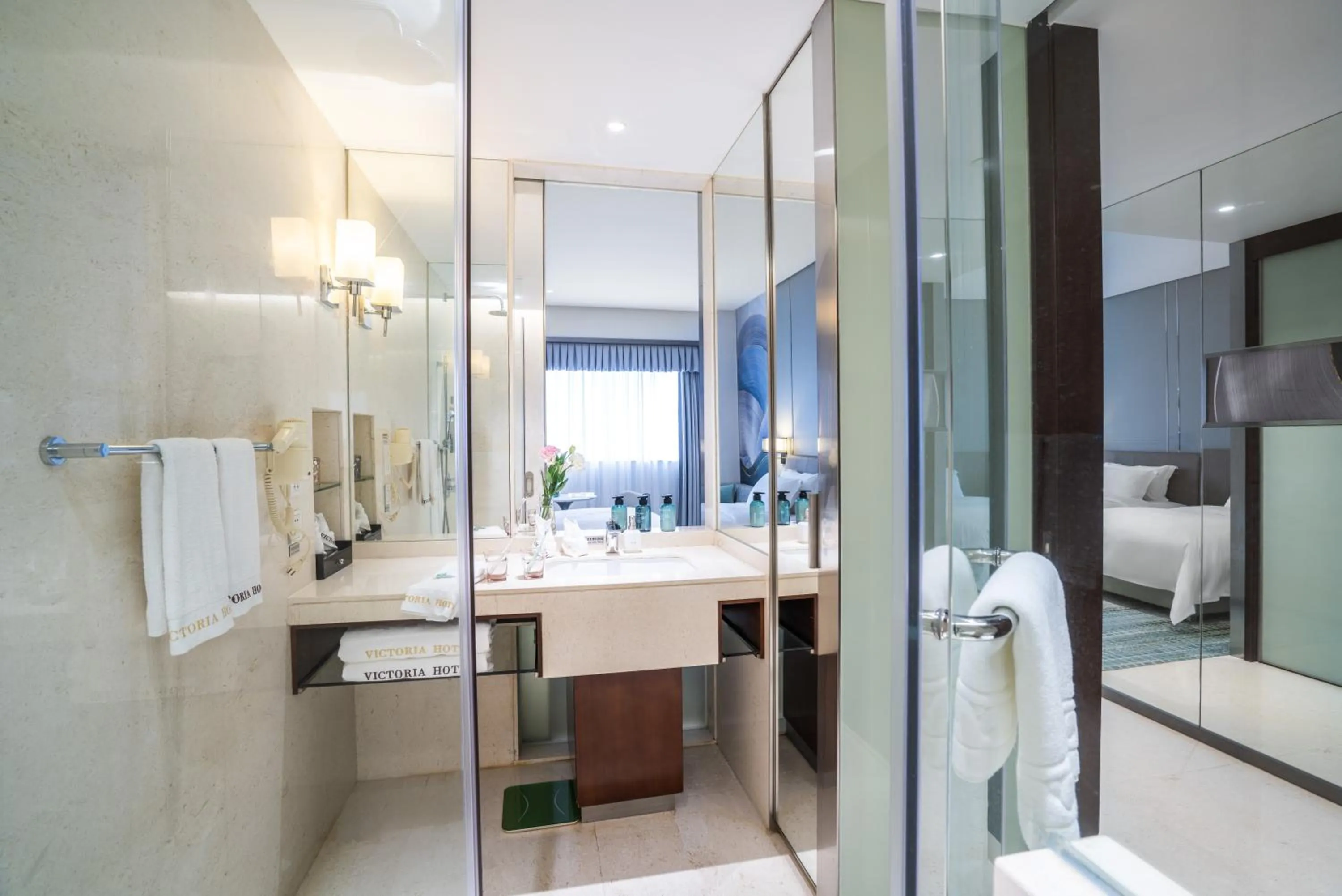 Shower in Victoria Hotel Guangzhou Zhujiang New Town