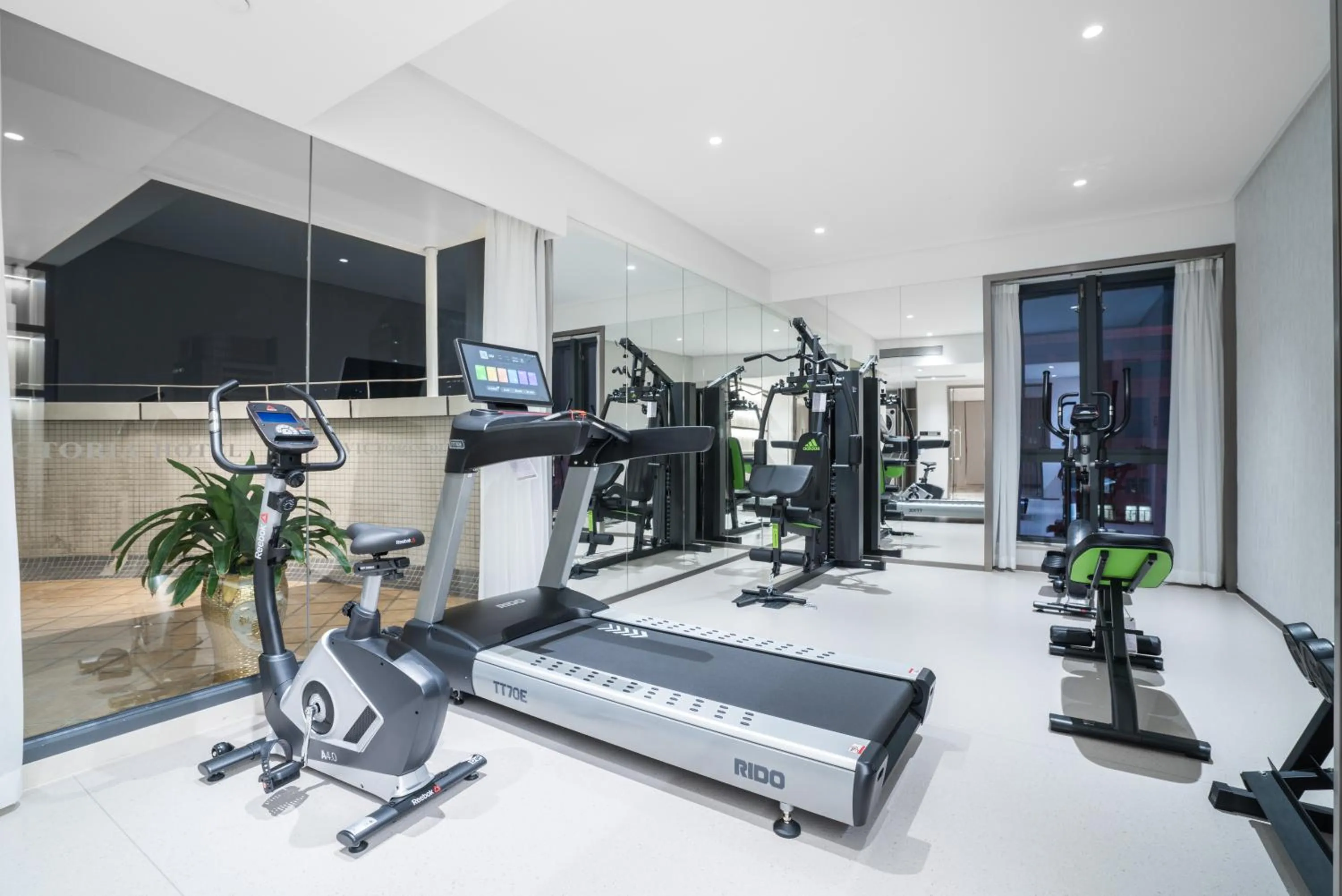 Fitness centre/facilities in Victoria Hotel Guangzhou Zhujiang New Town