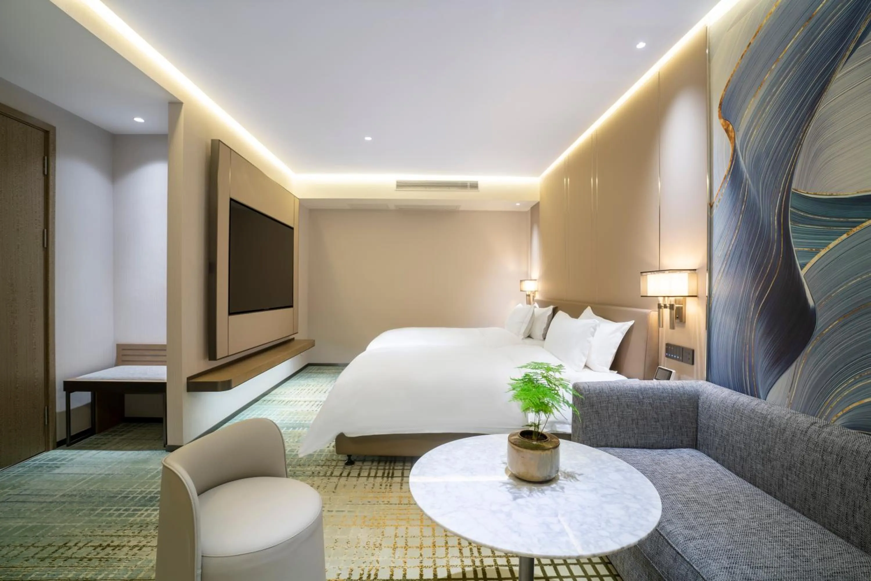 Bed in Victoria Hotel Guangzhou Zhujiang New Town