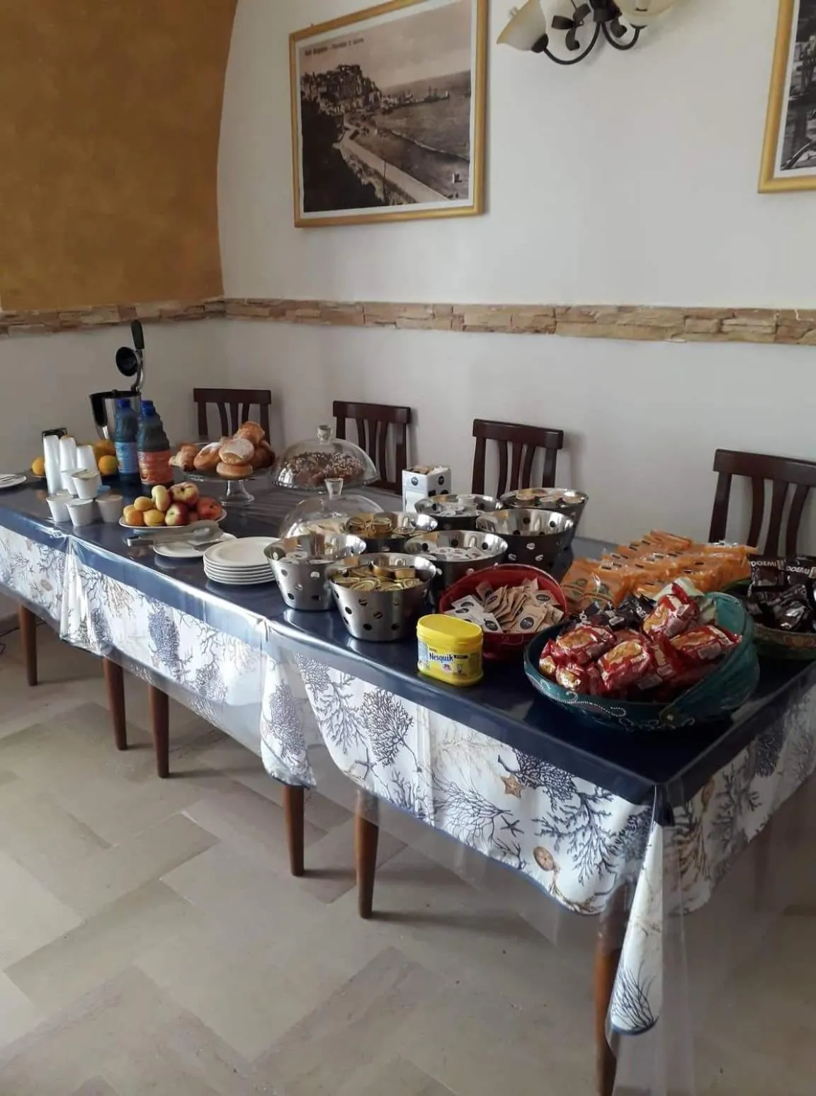Food in La Scogliera Bed & Breakfast