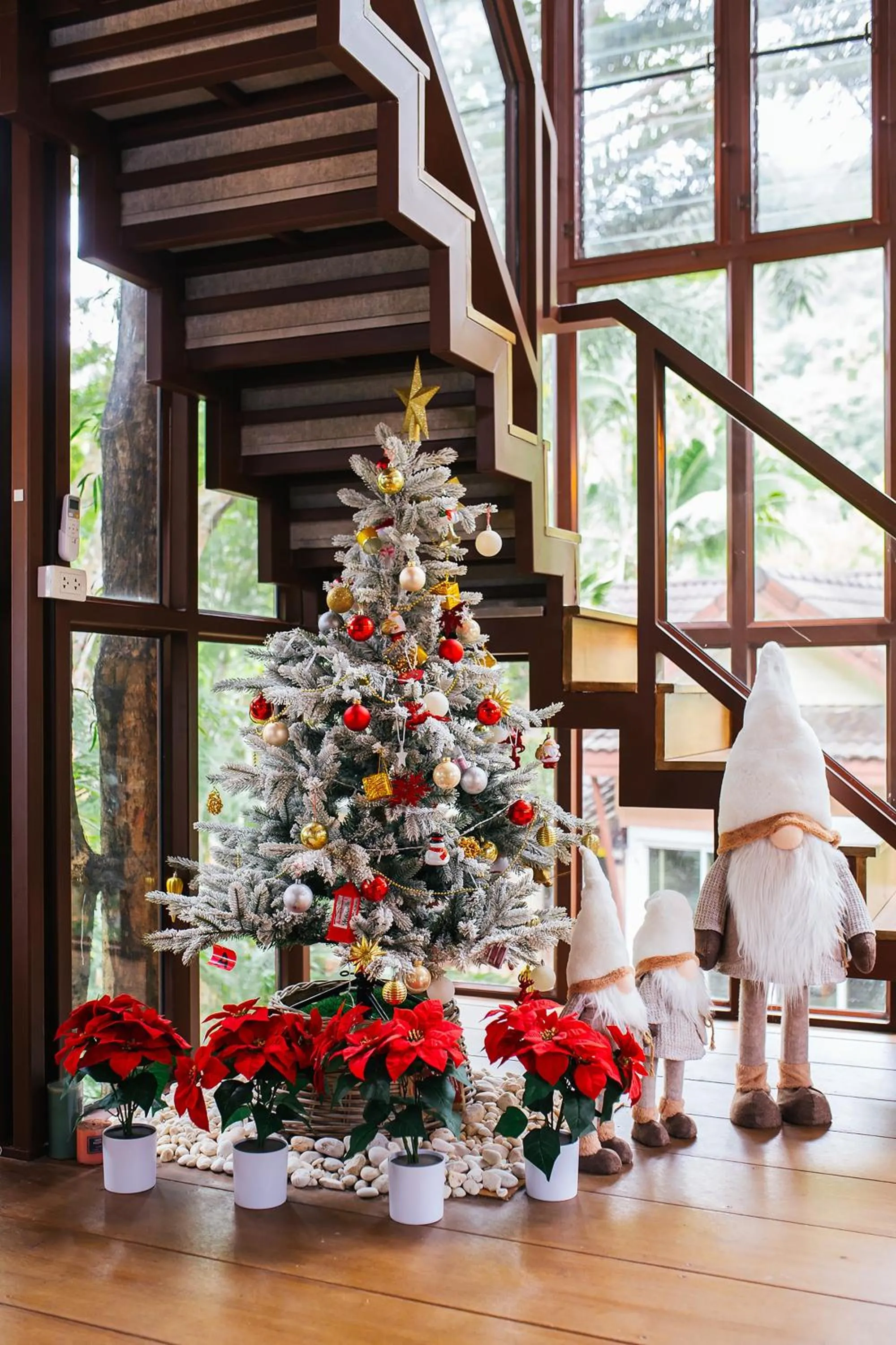 Living room in Thai Modern Resort & Spa "Newly Renovated"