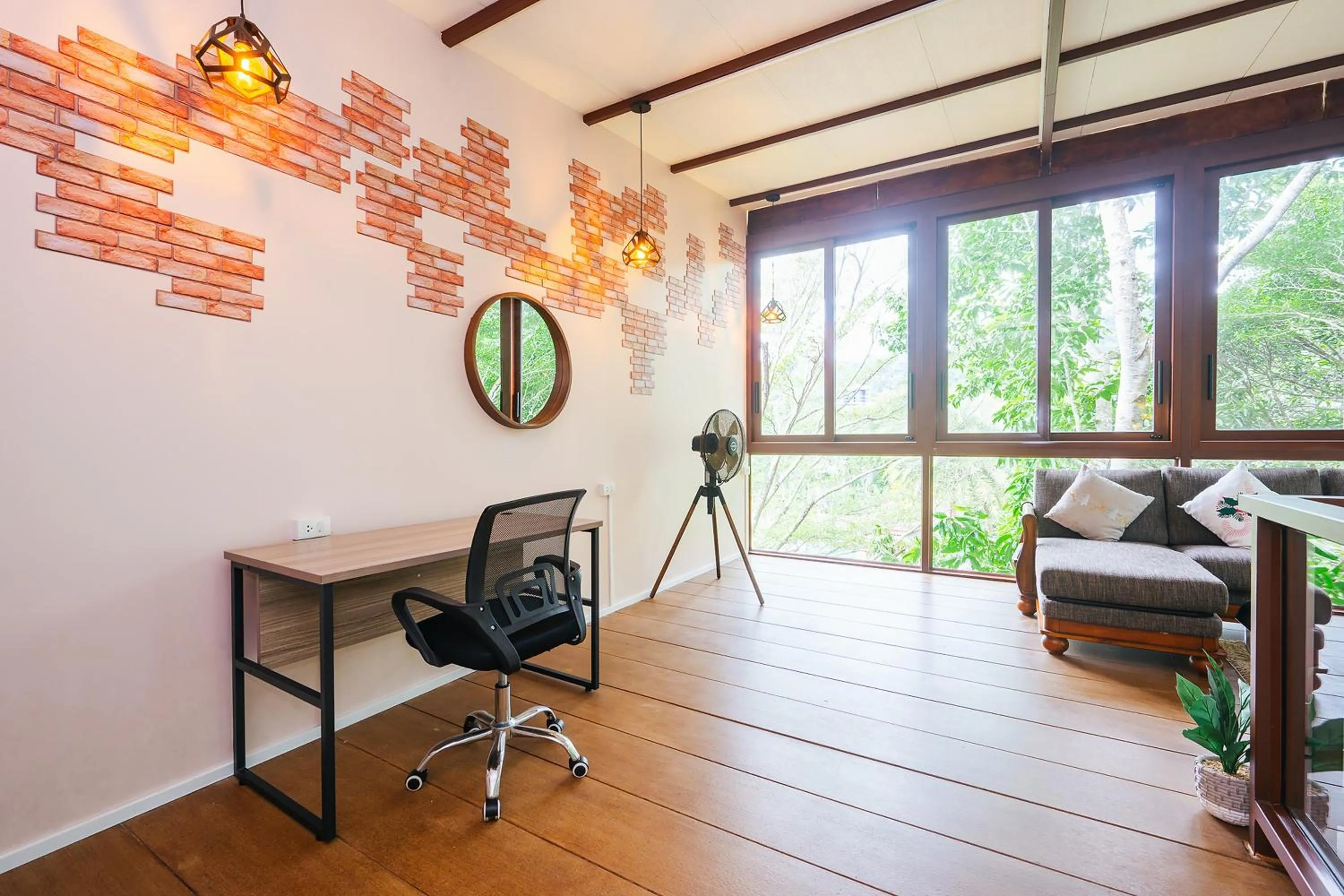 Living room in Thai Modern Resort & Spa "Newly Renovated"