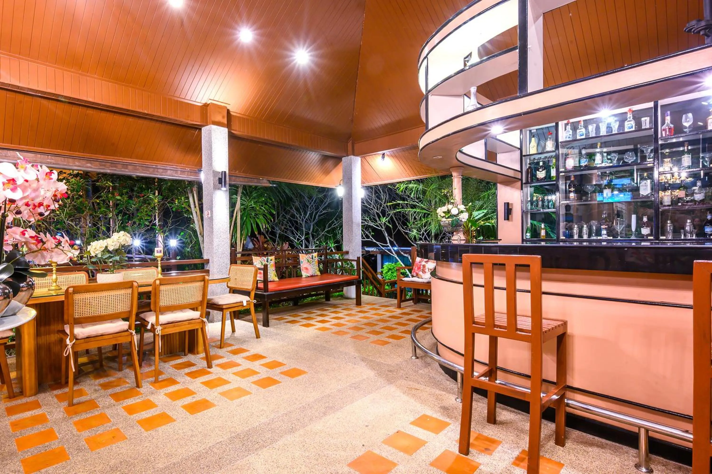 Area and facilities in Thai Modern Resort & Spa "Newly Renovated"