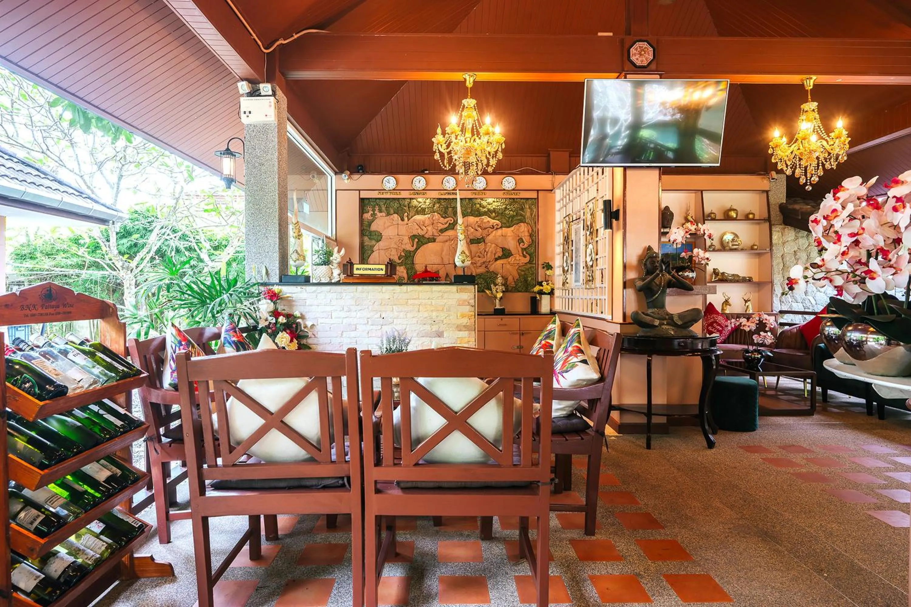 Lobby or reception in Thai Modern Resort & Spa "Newly Renovated"