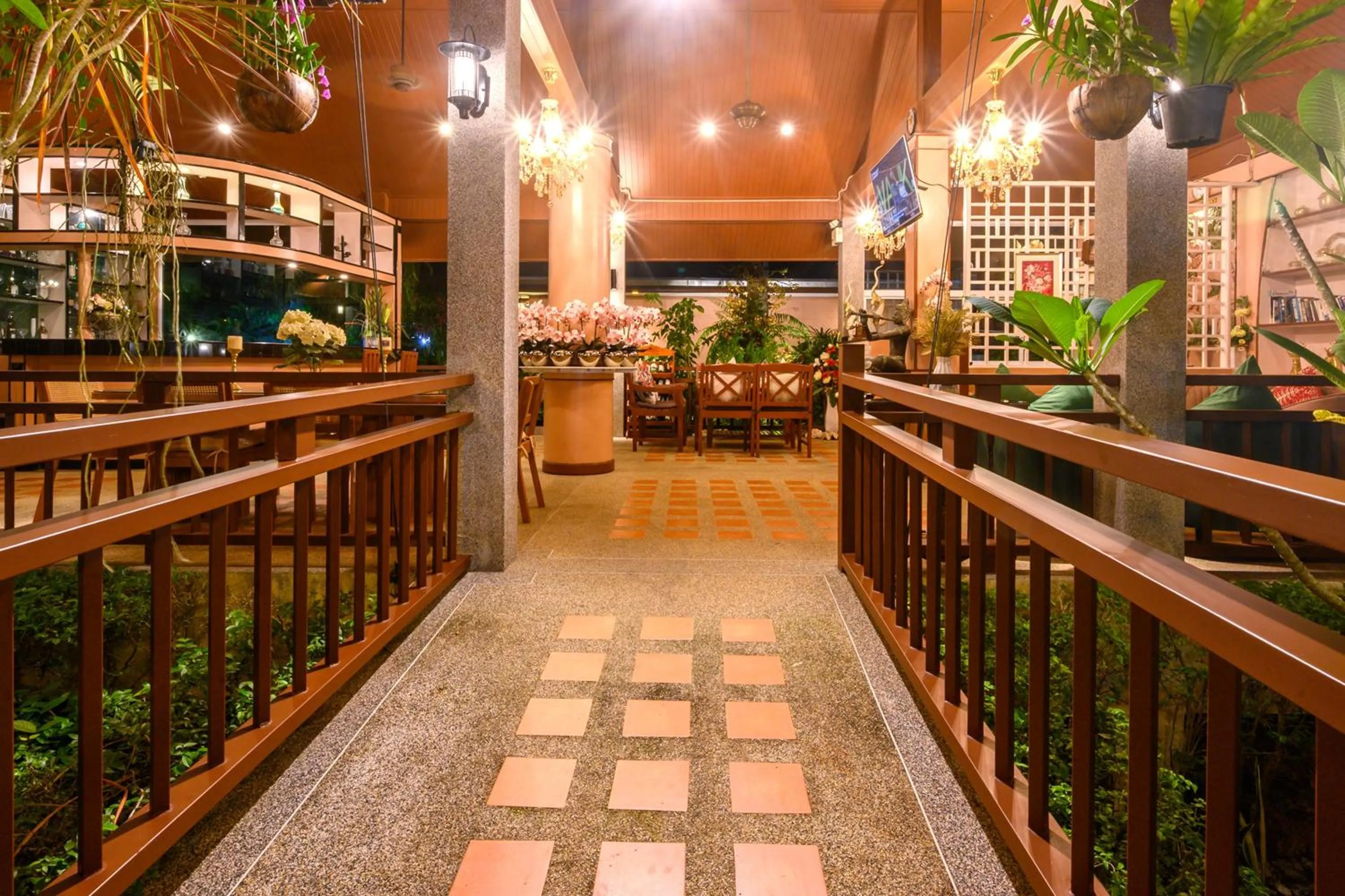 Area and facilities in Thai Modern Resort & Spa "Newly Renovated"