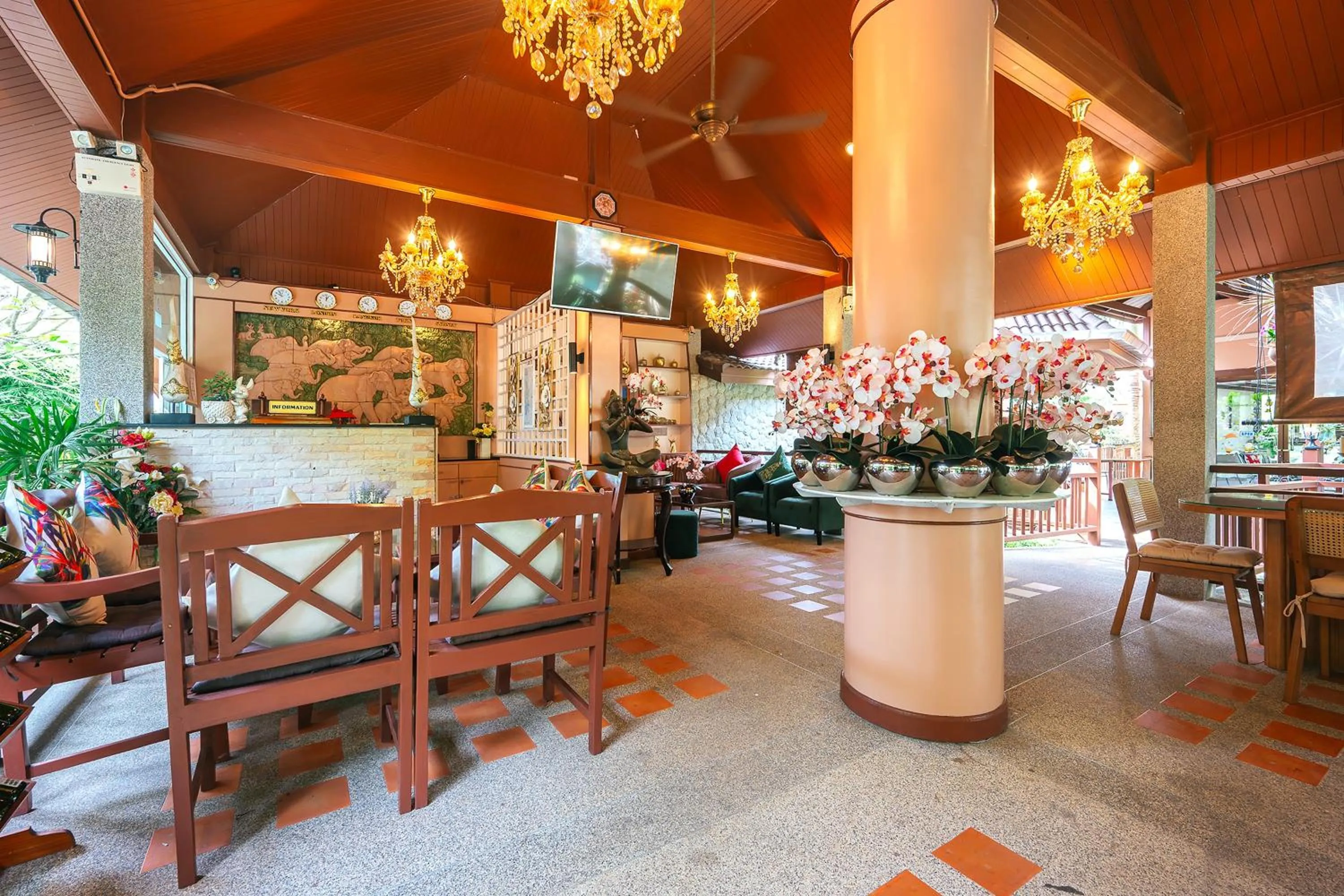Lobby or reception in Thai Modern Resort & Spa "Newly Renovated"