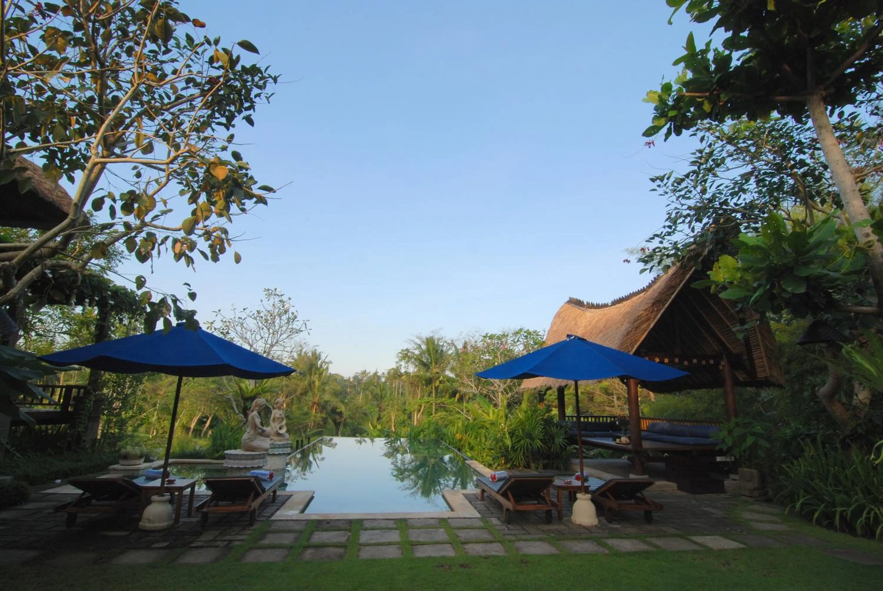 Swimming pool in Villa Sebali