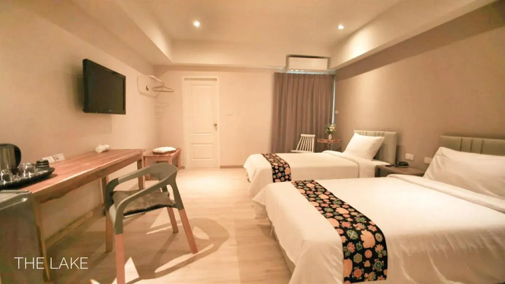 Superior Twin Room in The Lake Udon Superior Twin Room in The Lake Udon