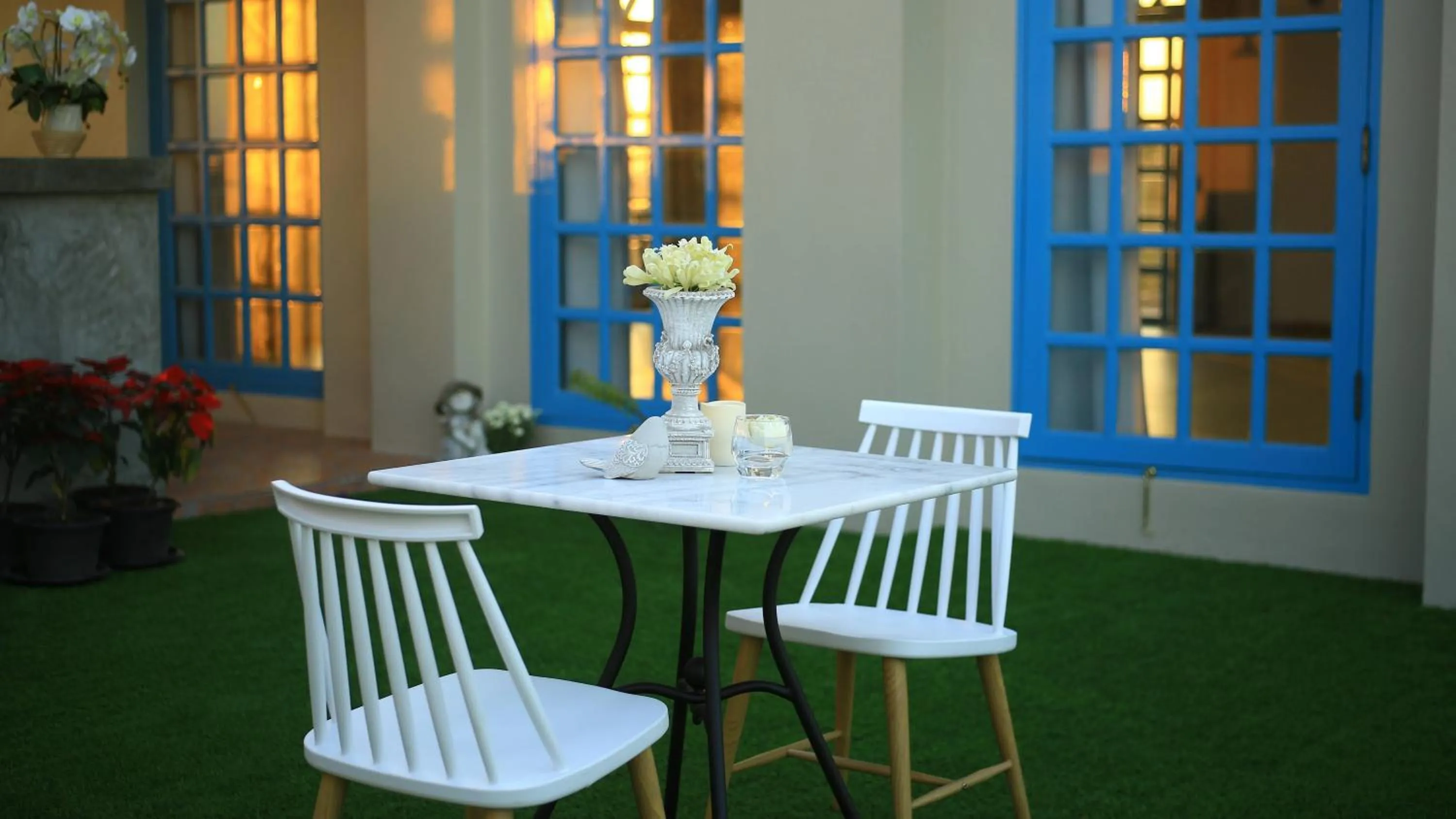 Area and facilities in The Lake Udon