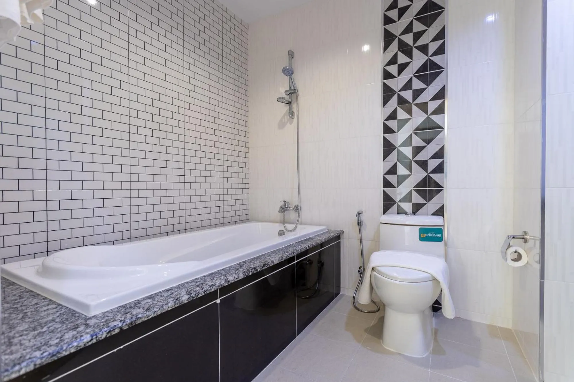 Bathroom in O2 Hotel Lopburi