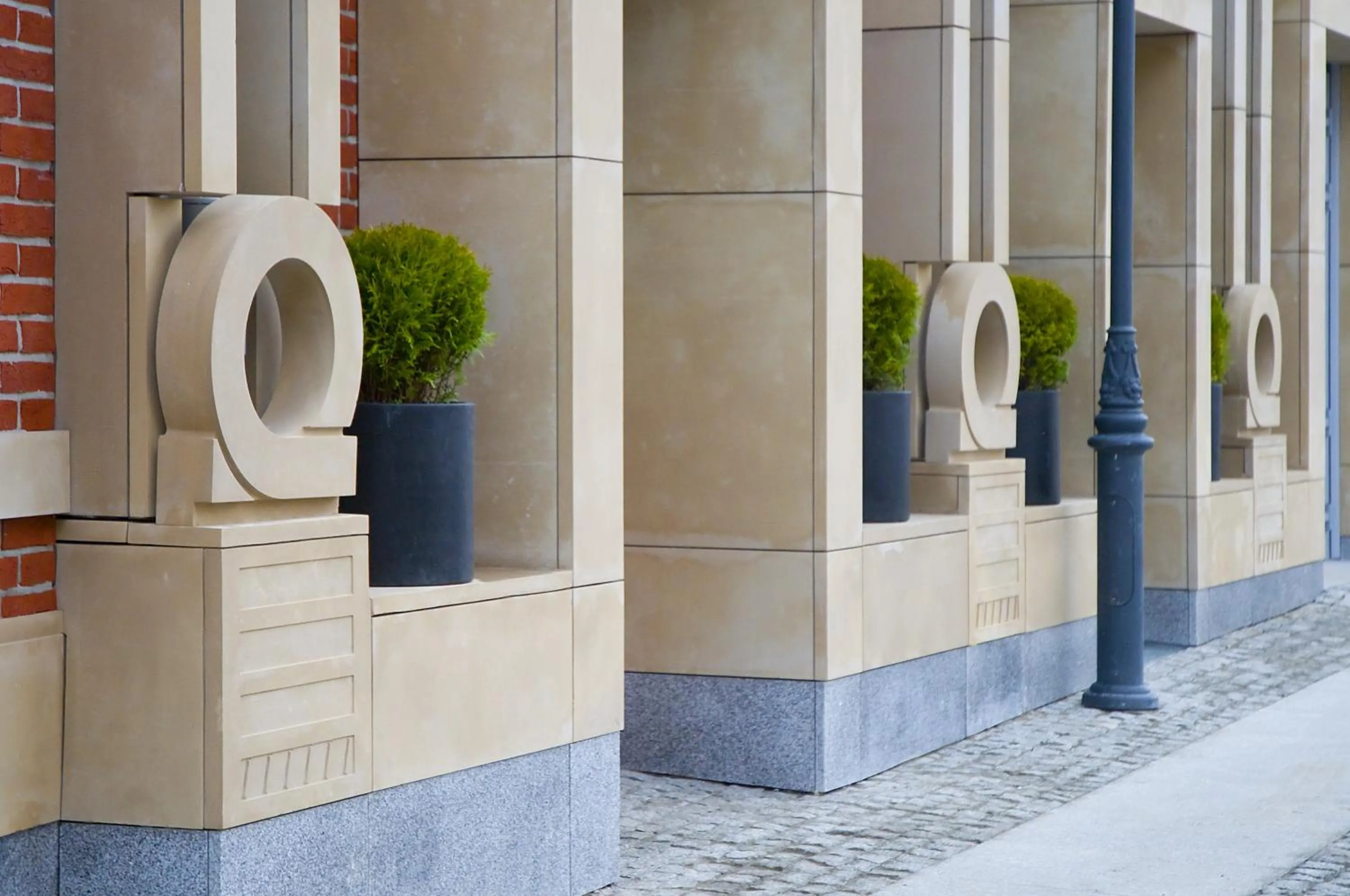 Facade/entrance in Hotel Admirał