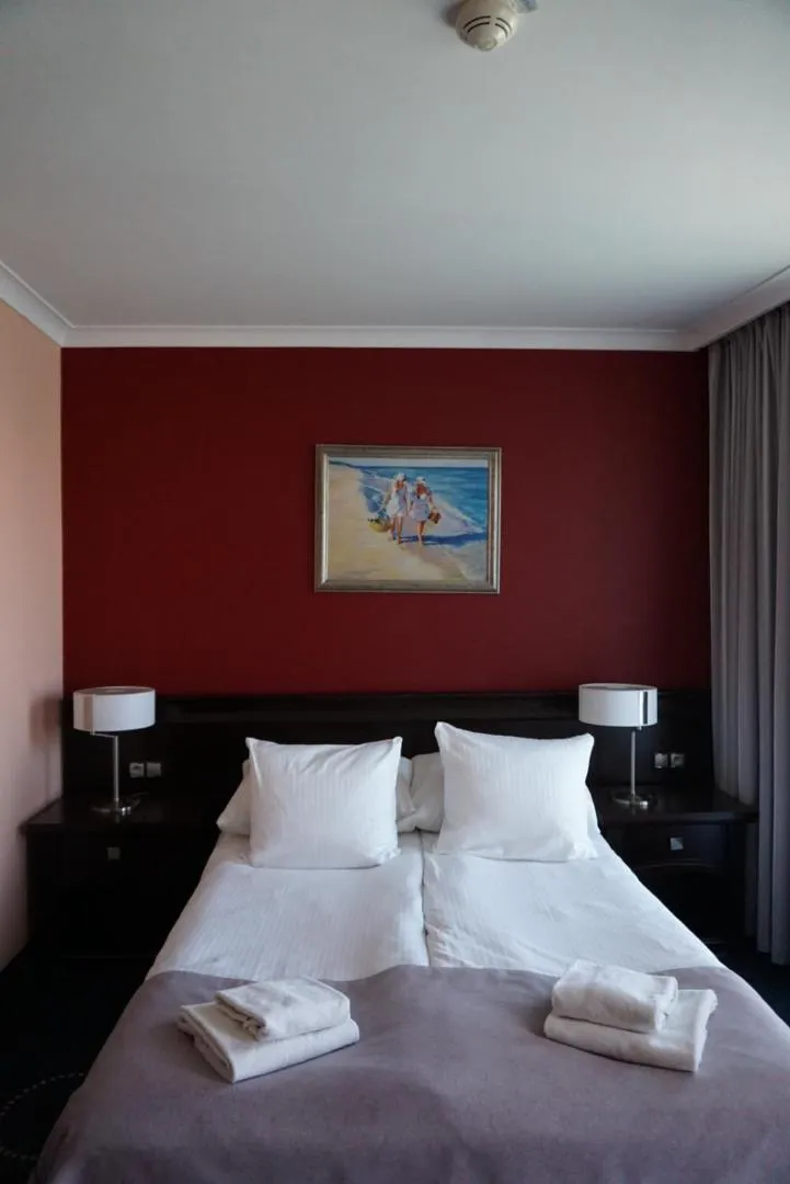 Bed in Hotel Admirał