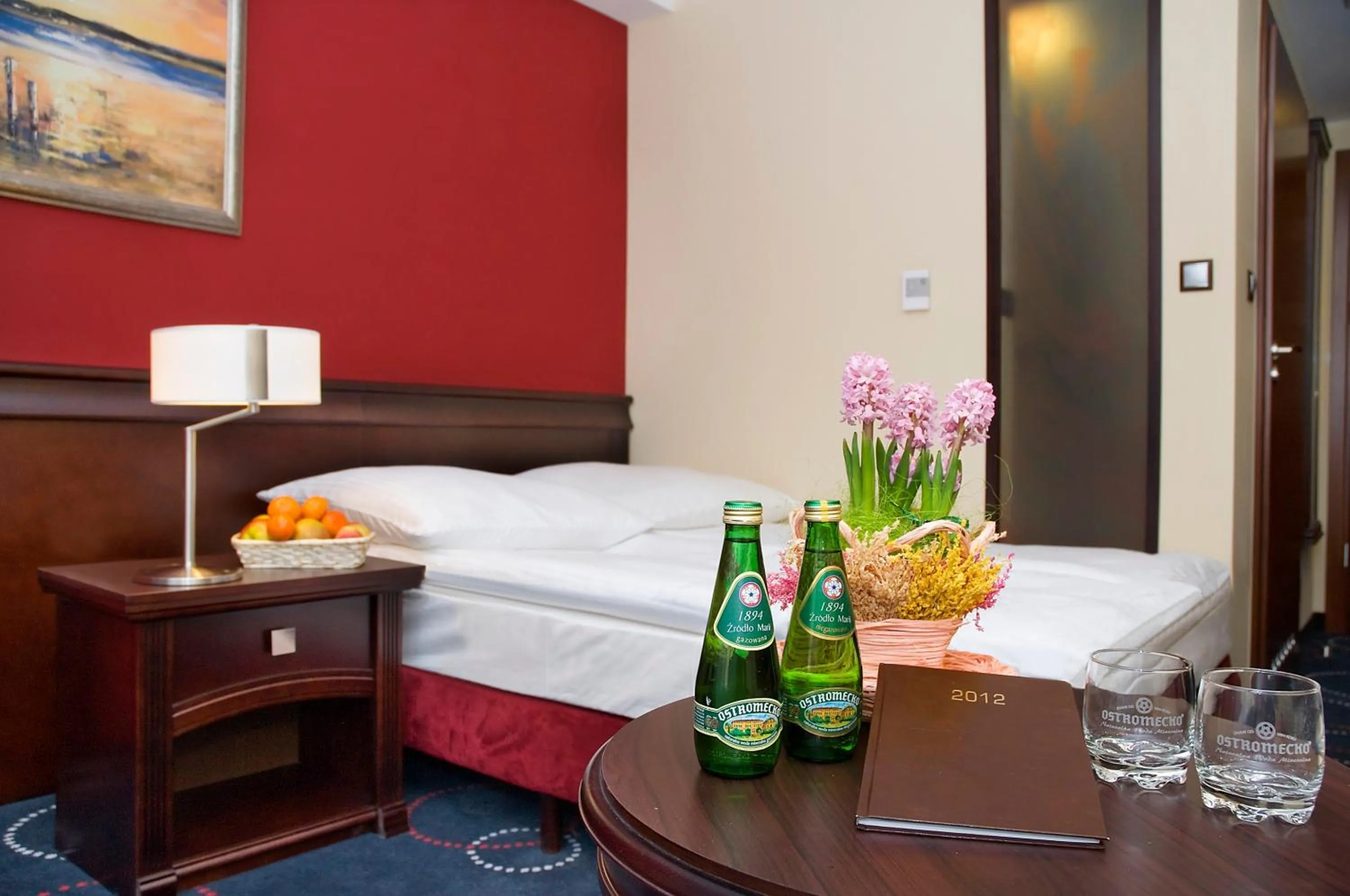 Bed in Hotel Admirał