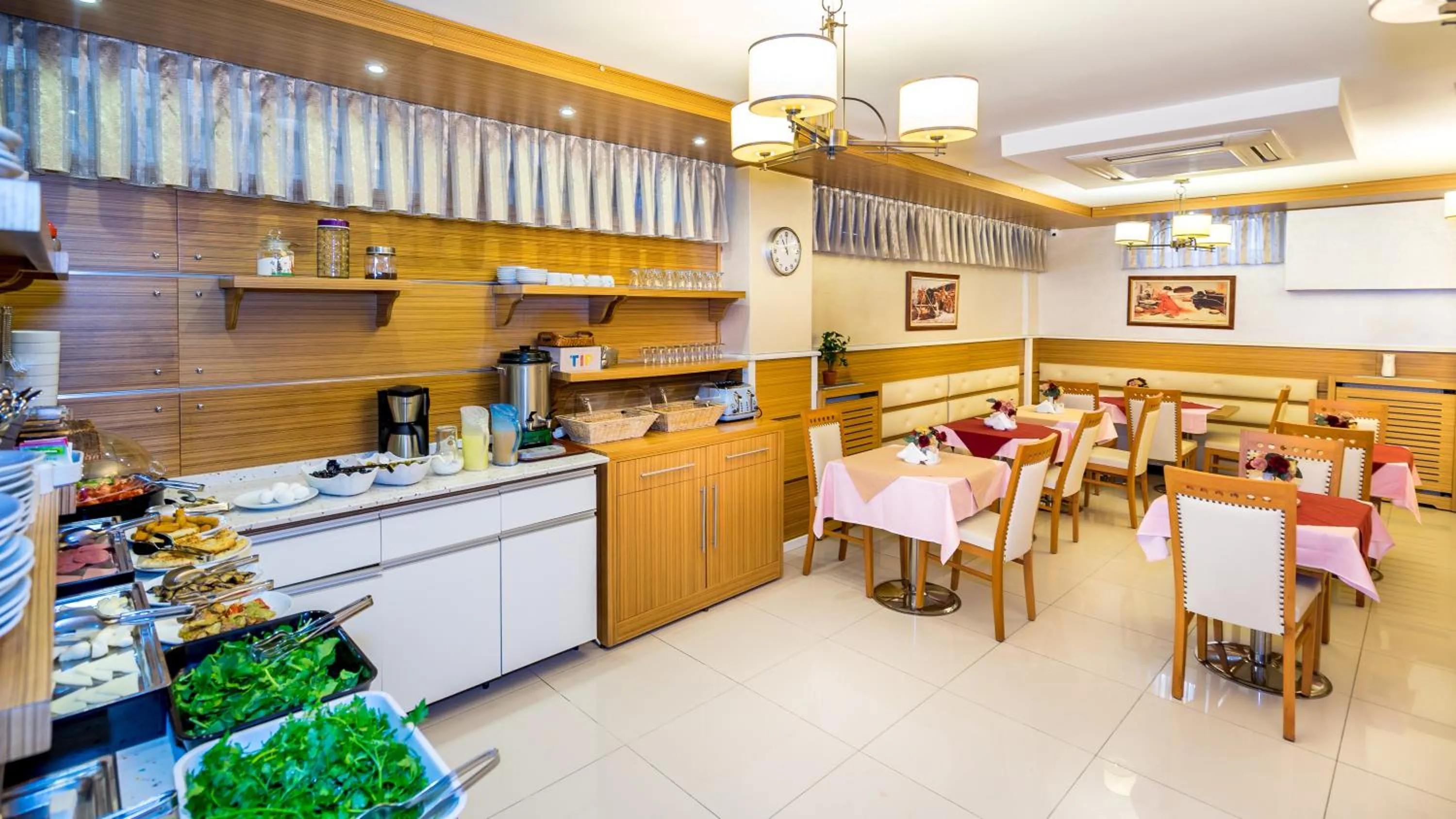 Coffee/tea facilities in My Rose Hotel