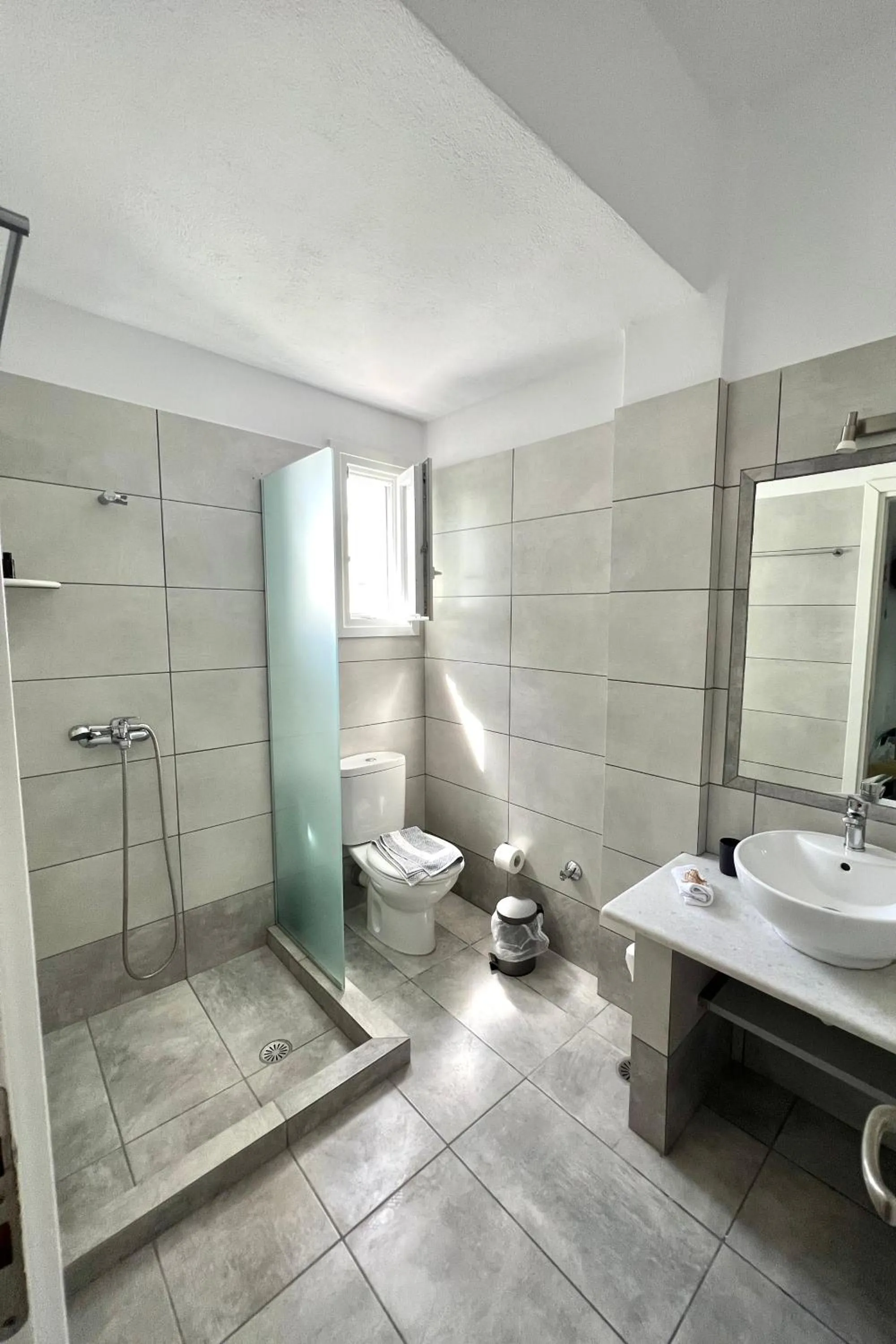 Bathroom in Marioly Studios