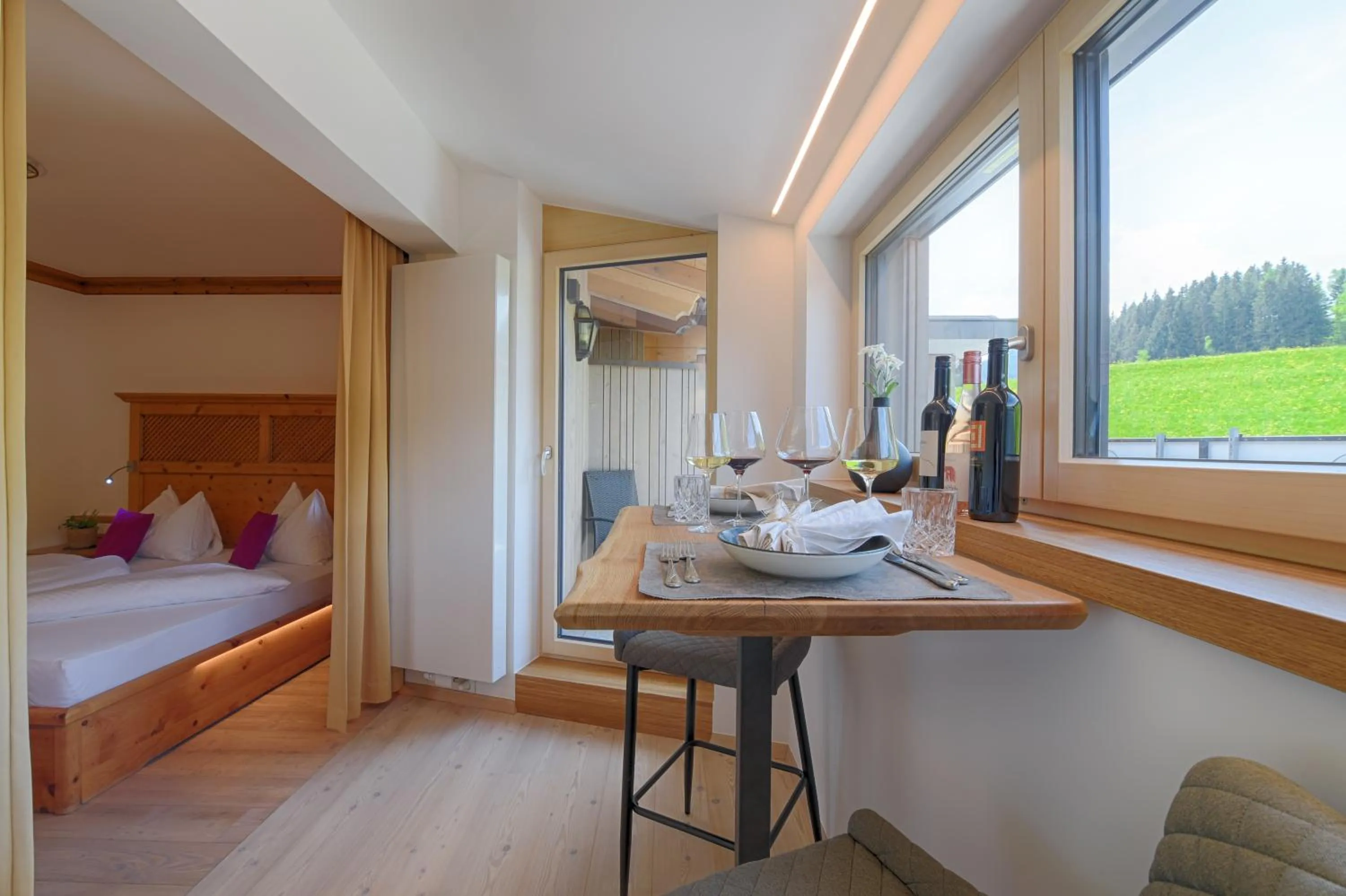 Bed in Hotel und Alpen Apartments - Bürglhöh