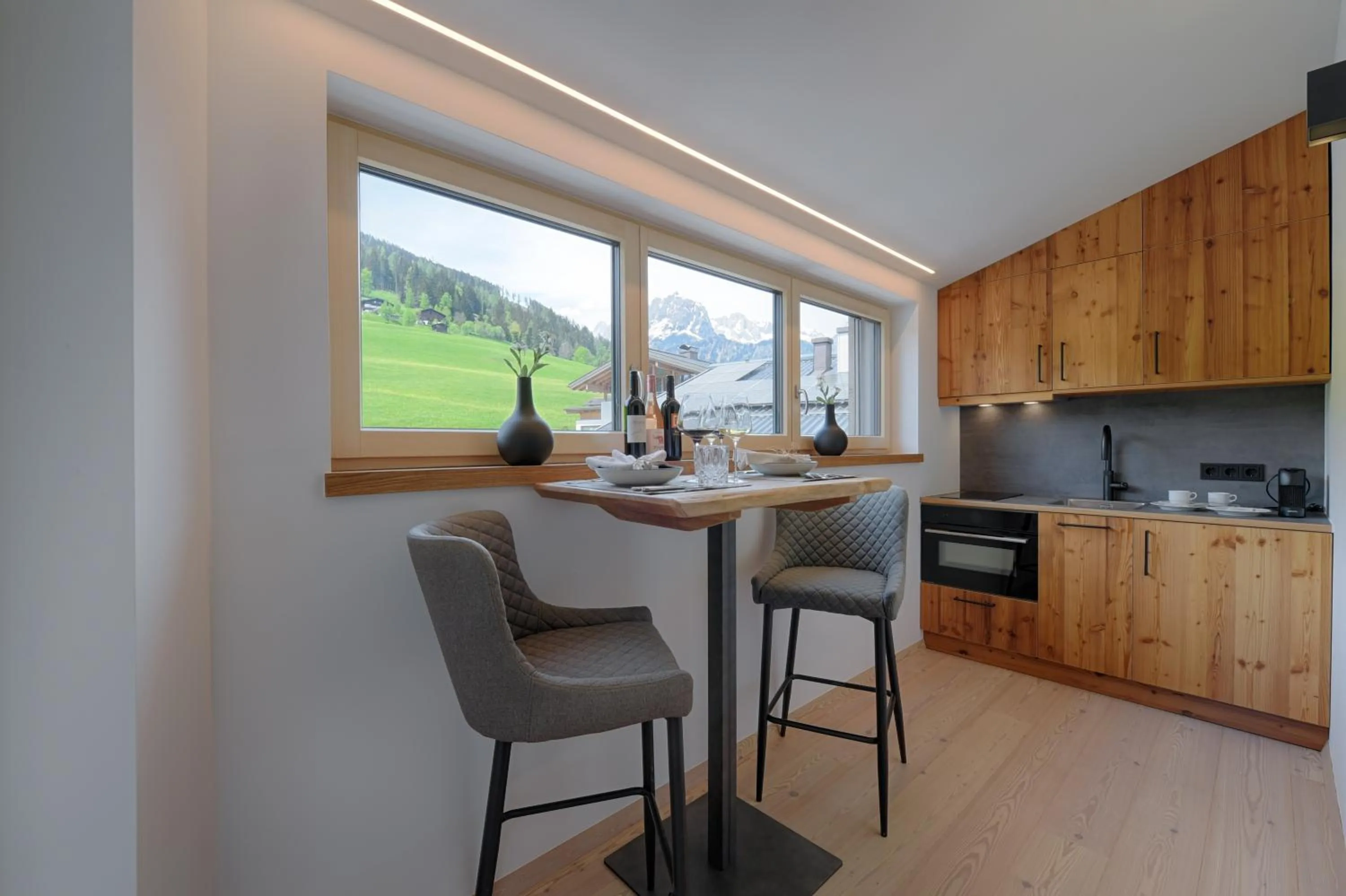 Kitchen or kitchenette in Hotel und Alpen Apartments - Bürglhöh