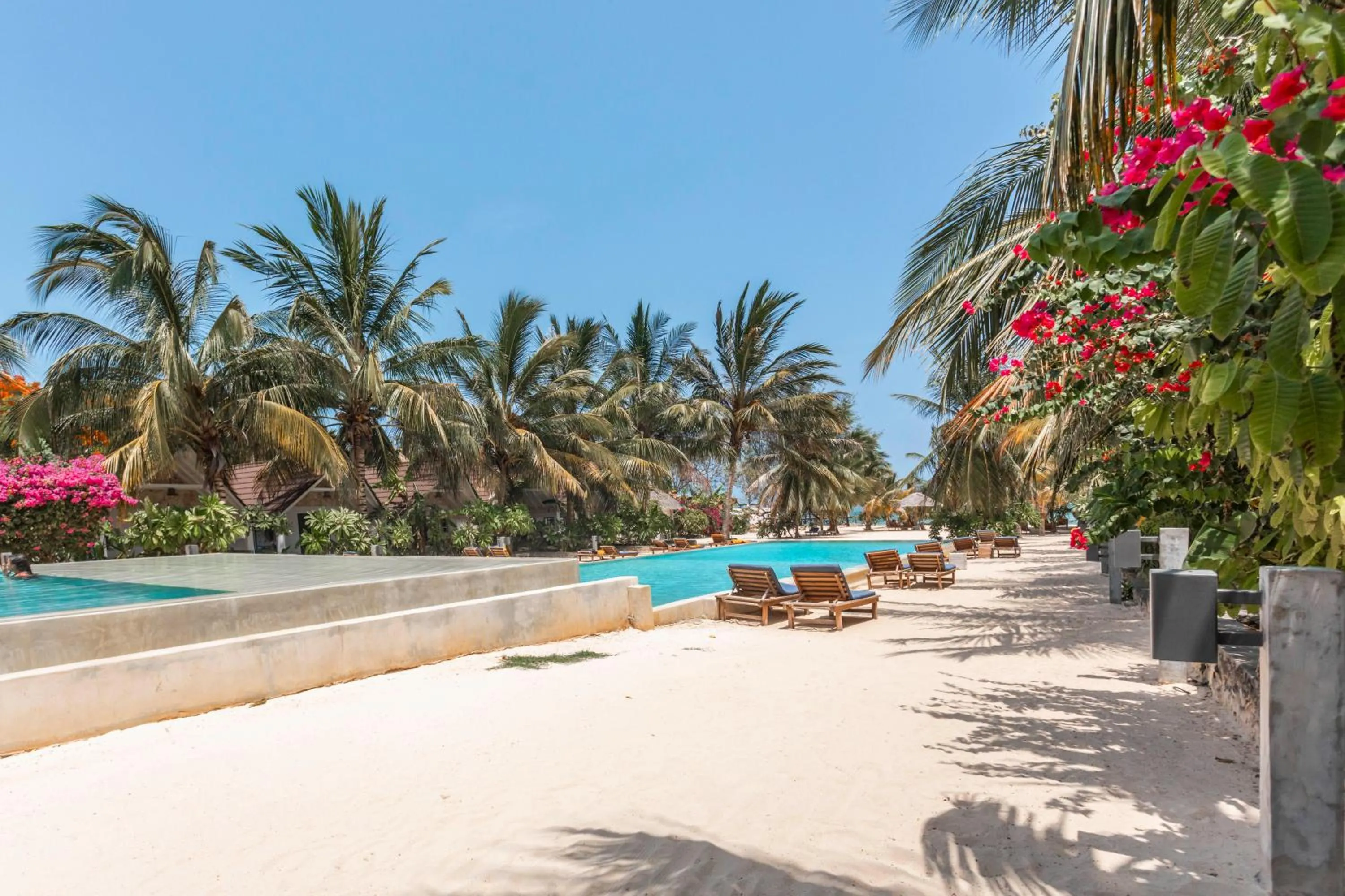 Swimming pool in Fun Beach Hotel