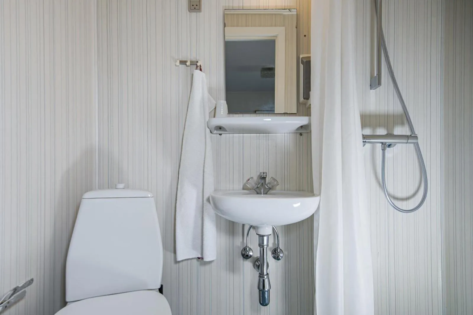 Toilet in Hotel Højgaarden