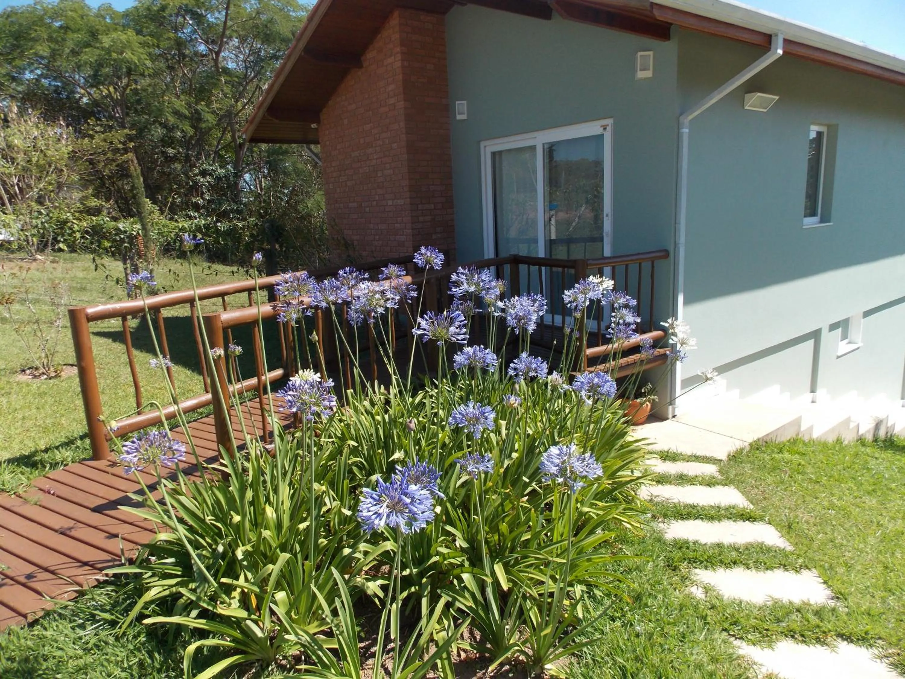 Facade/entrance in Pouso Mantiqueira