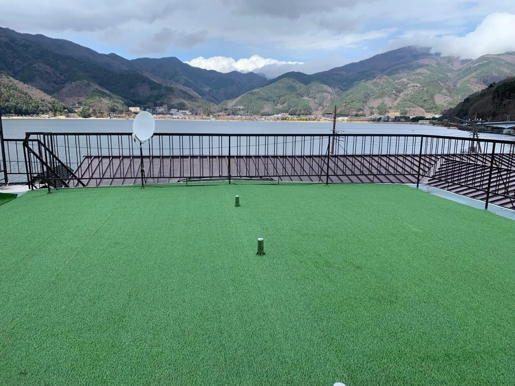 Lake view in Akaishi Ryokan