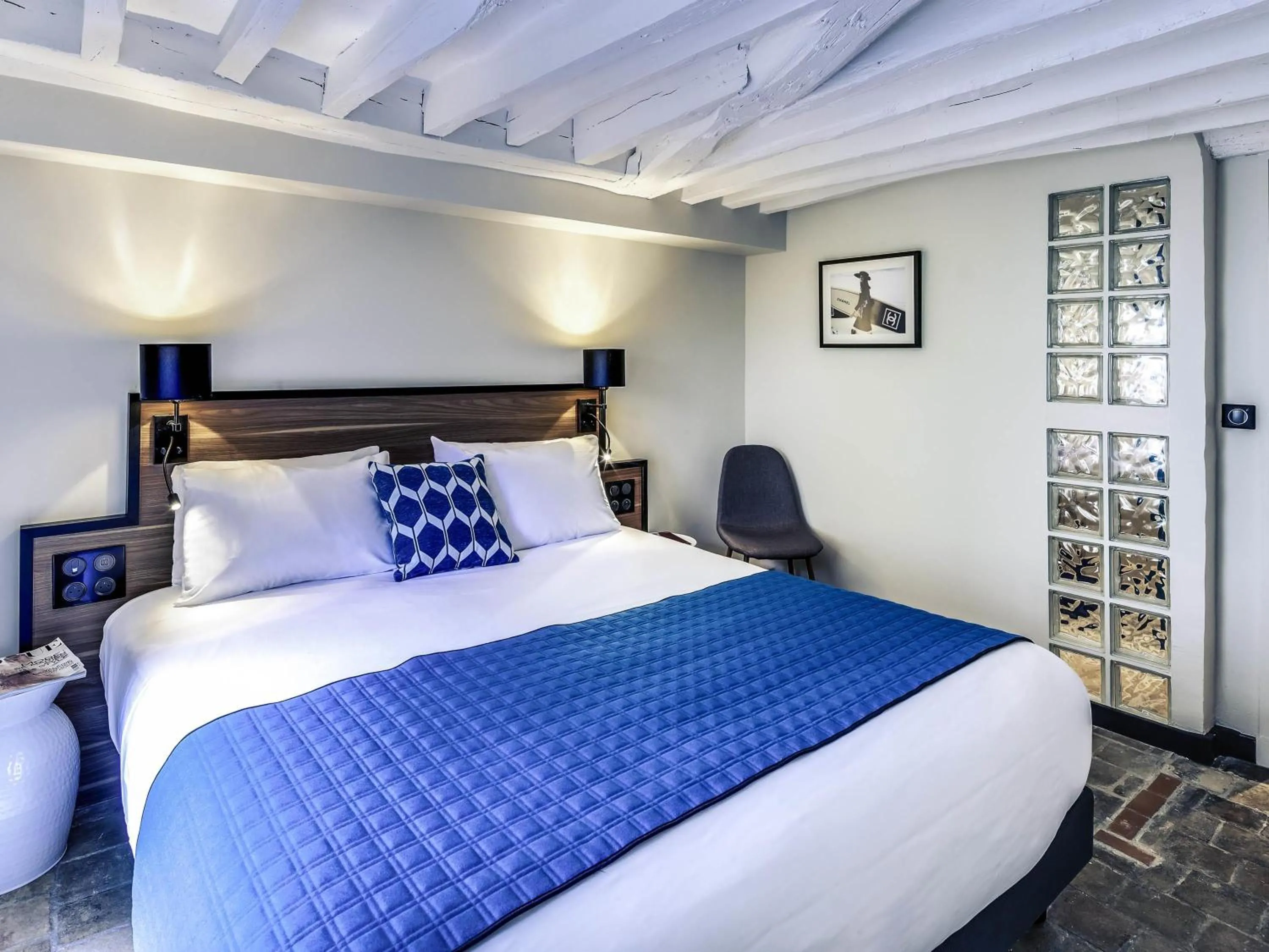 Bedroom, Bed in Mercure Paris Opera Grands Boulevards