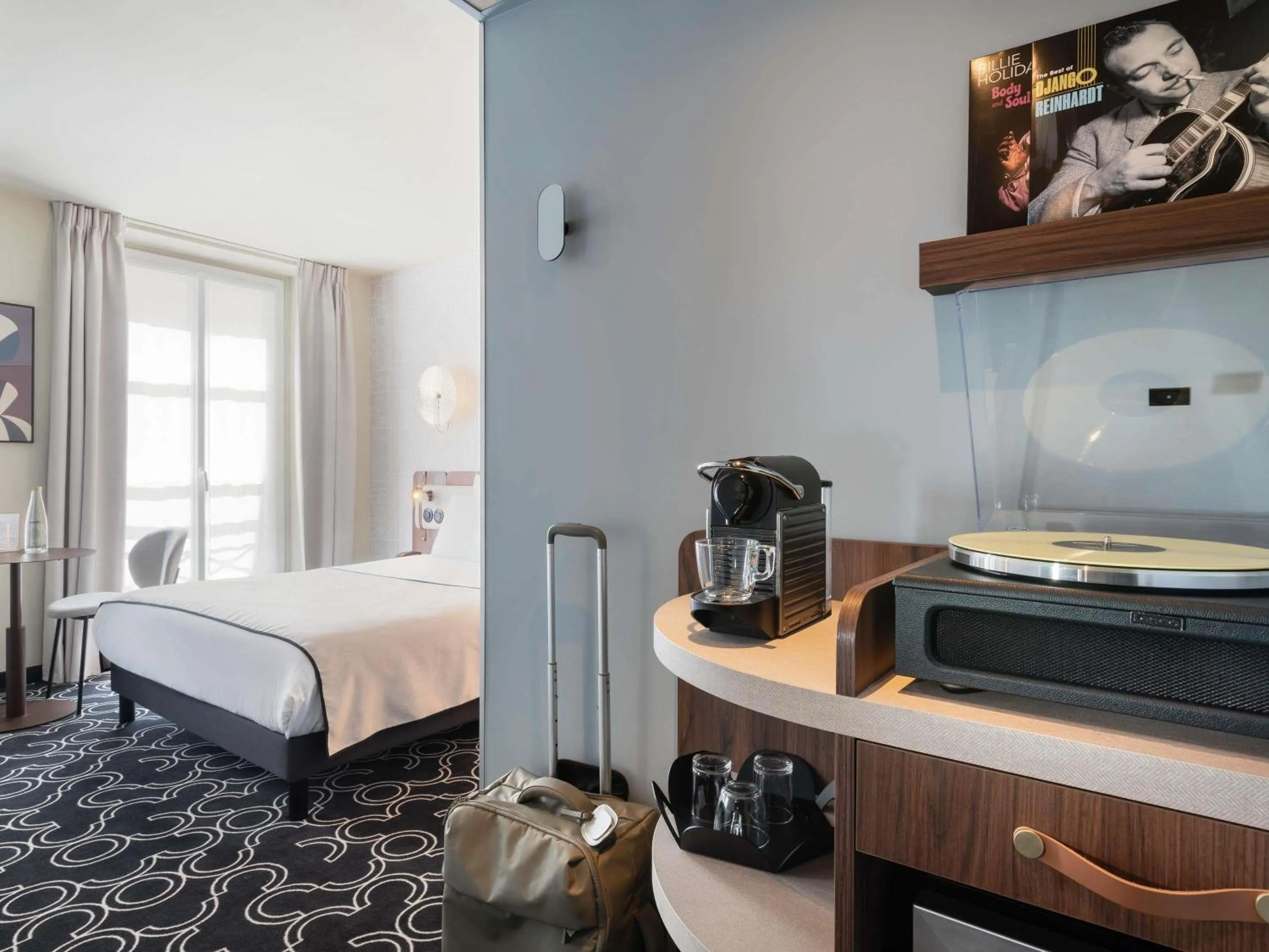 Bedroom, Bed in Mercure Paris Opera Grands Boulevards