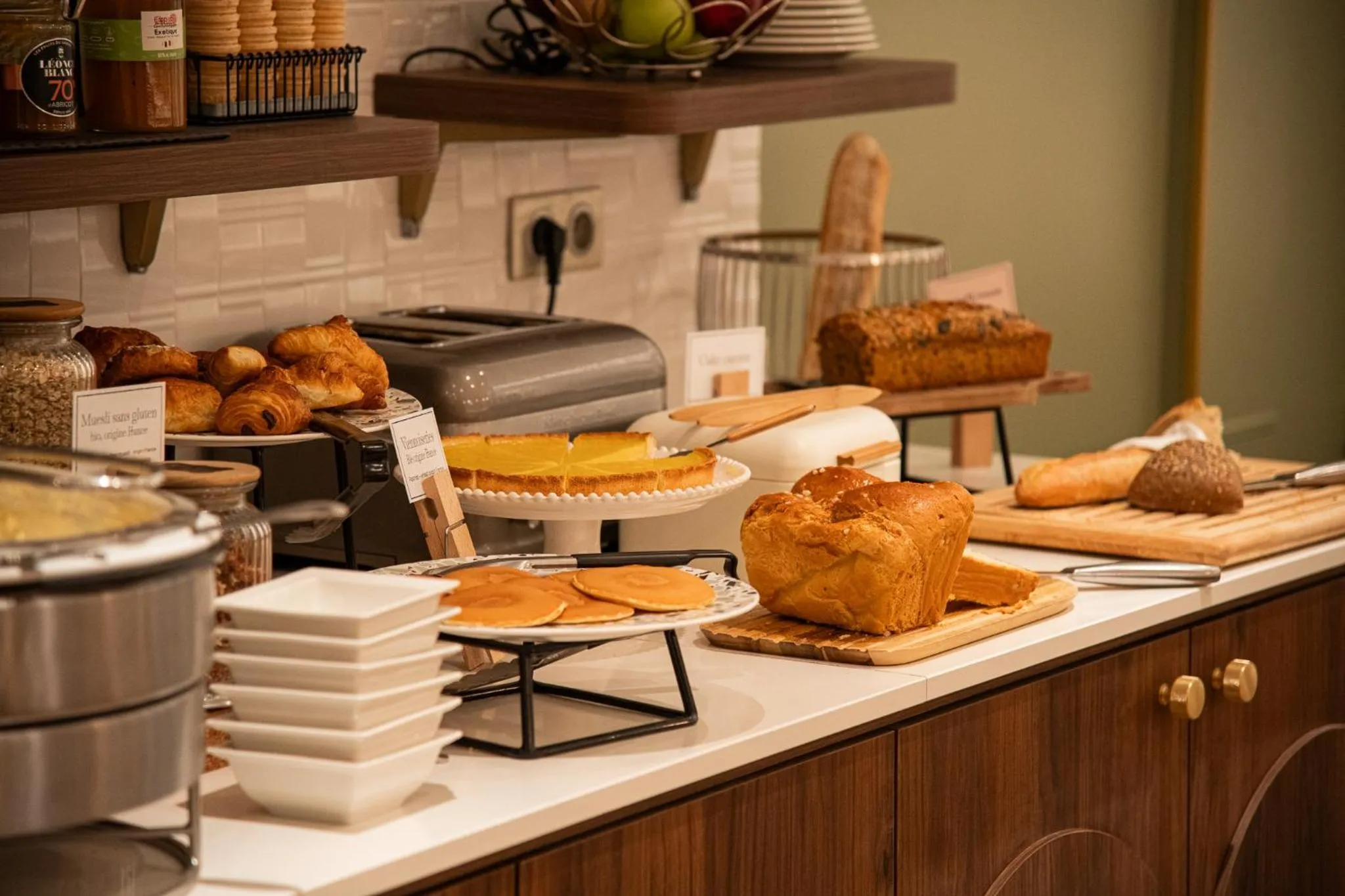 Breakfast in Mercure Paris Opera Grands Boulevards