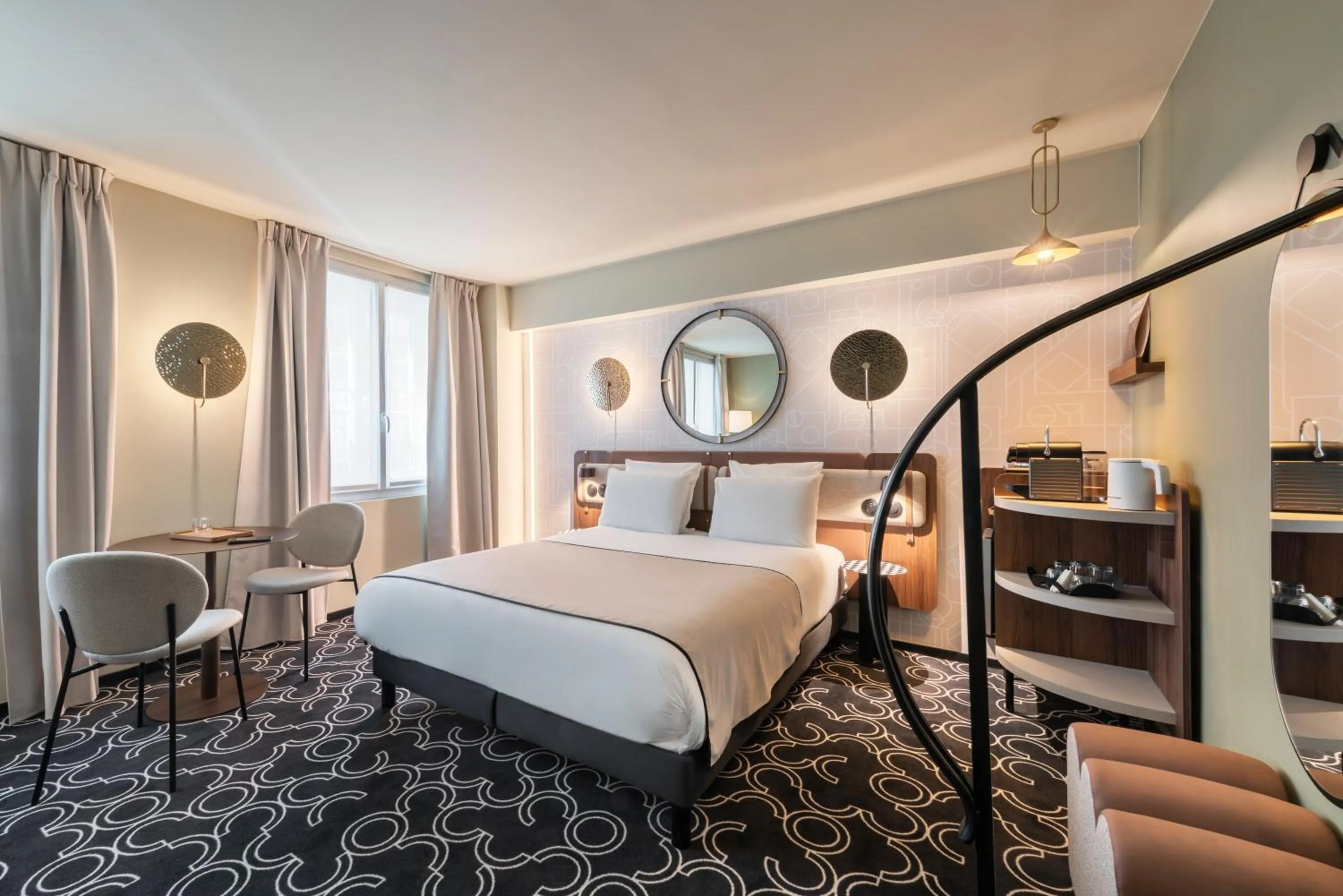 Bedroom, Bed in Mercure Paris Opera Grands Boulevards