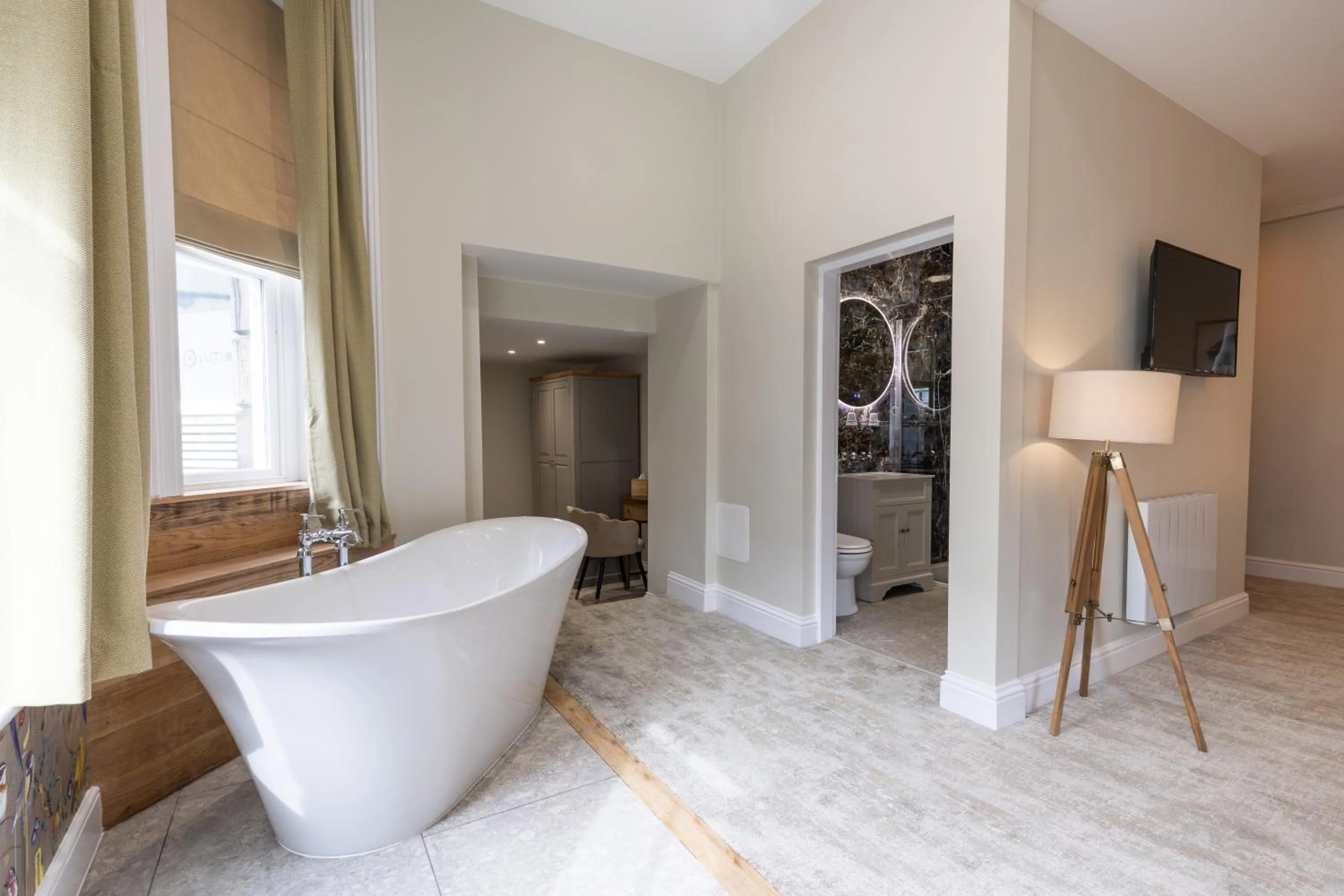 Bathroom in The Resolution Hotel